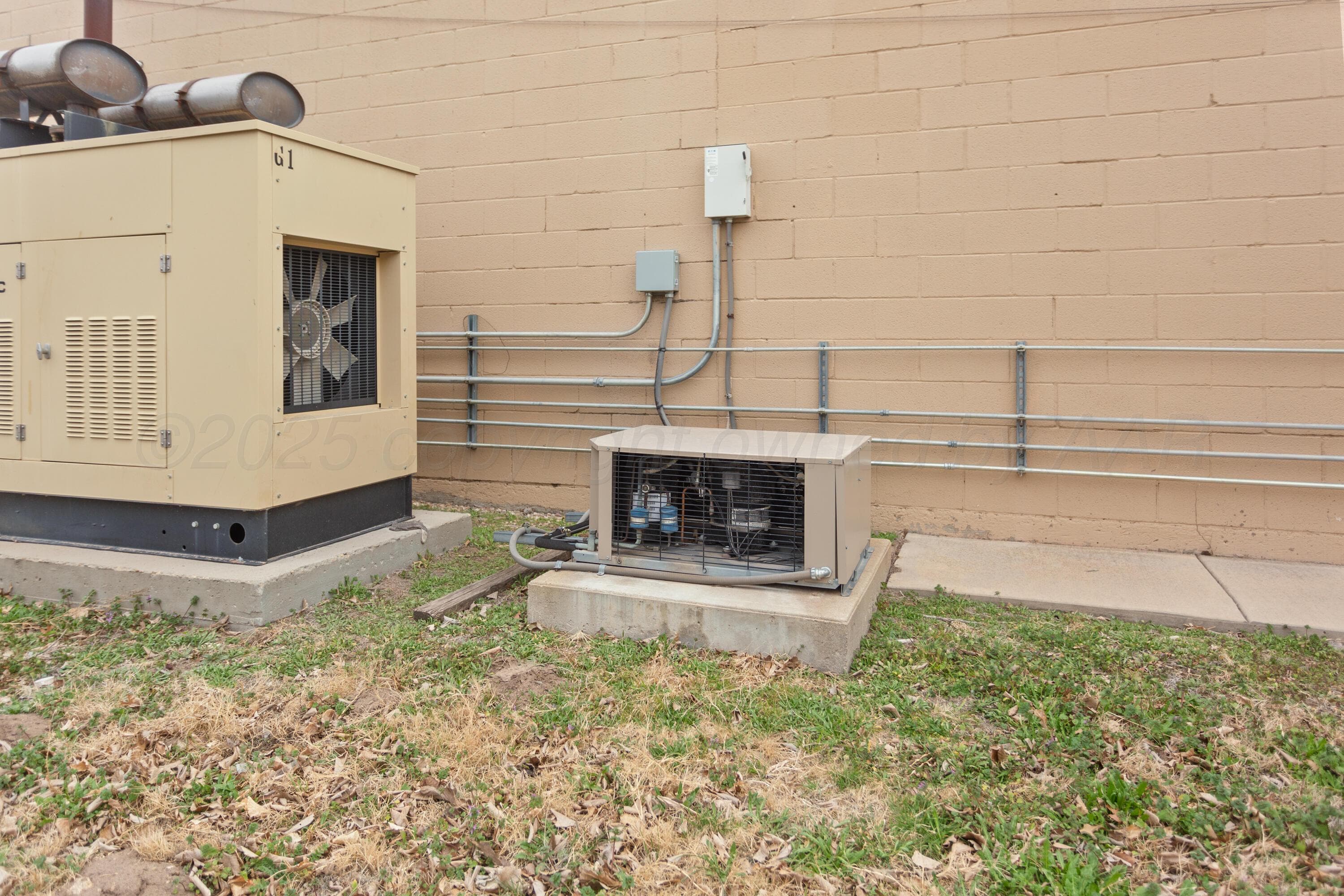 105 E COMMERCIAL Street, Miami, TX 79059, photo 35