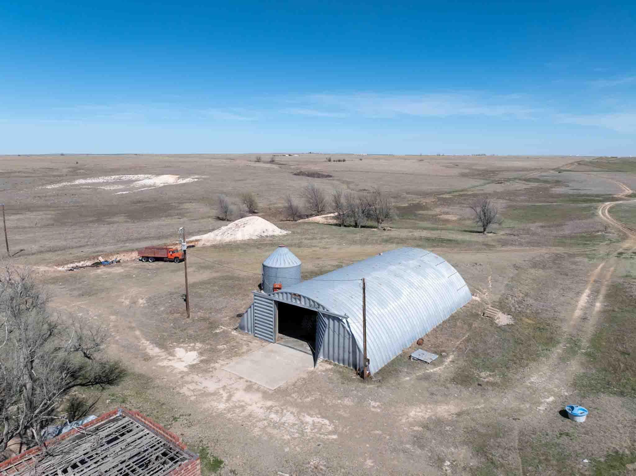 Bourquin Cattle 813 Ac, Follett, TX 79034, photo 38