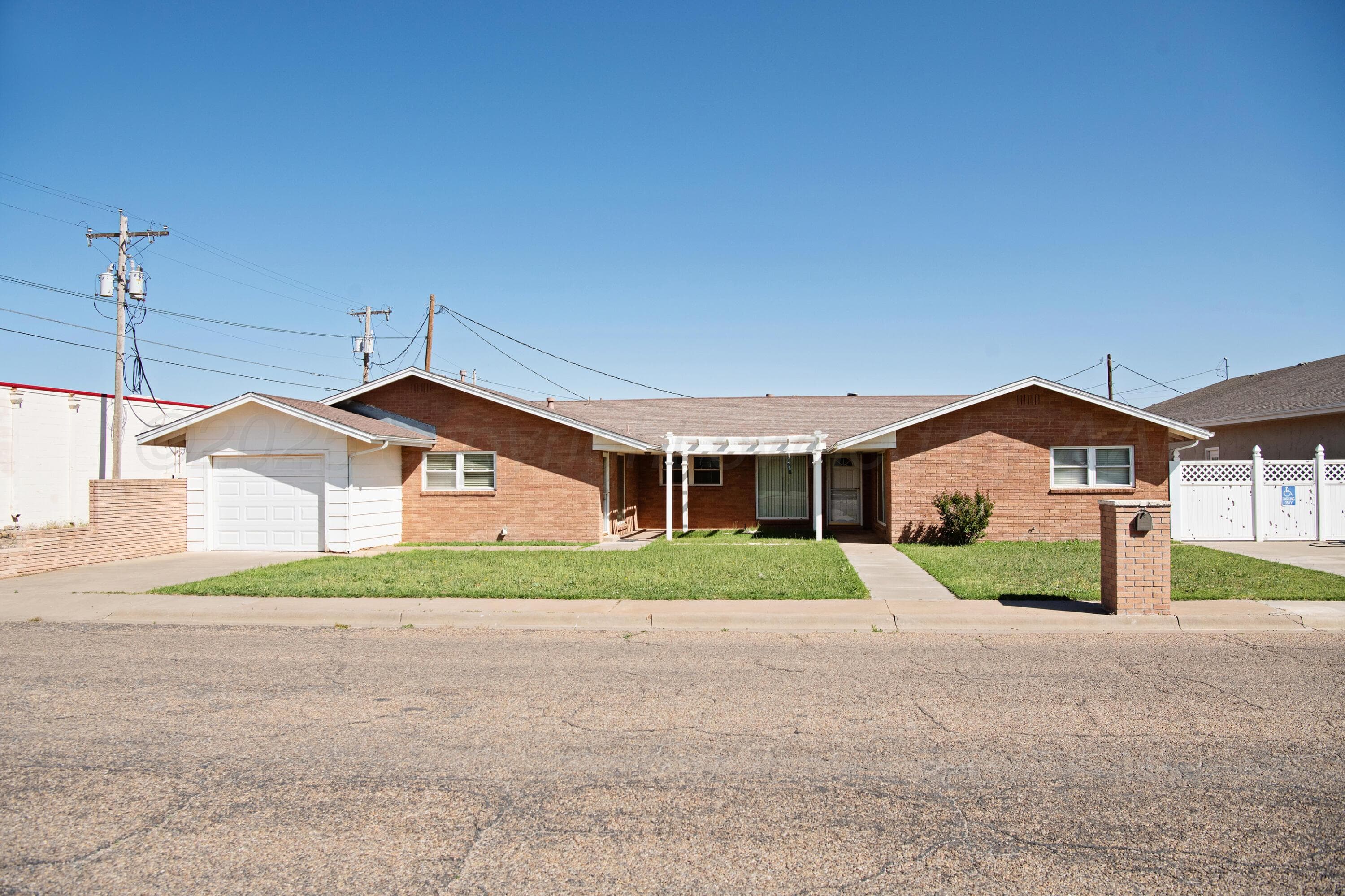 411 E 6th Street, Hereford, TX 79045, photo 20
