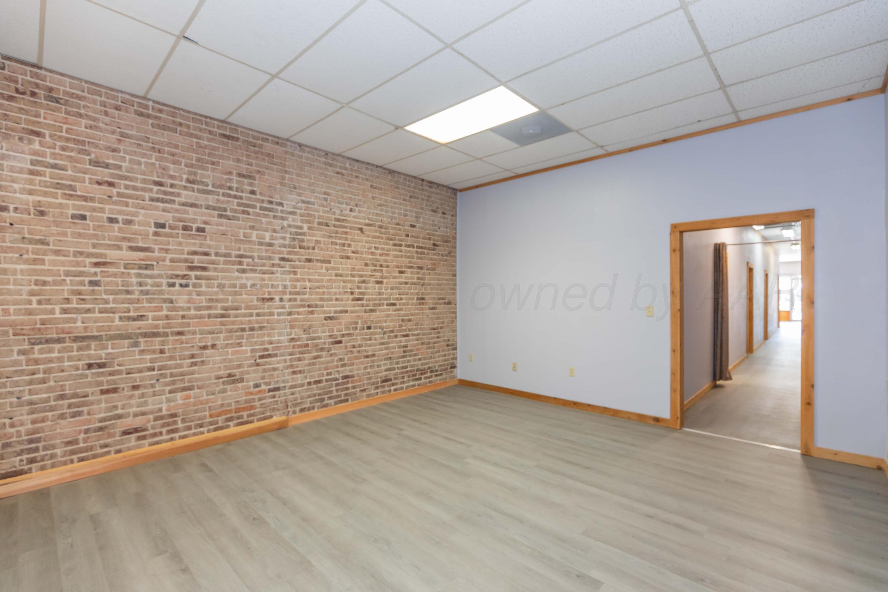 211 N Main Street, Shamrock, TX 79079, photo 9