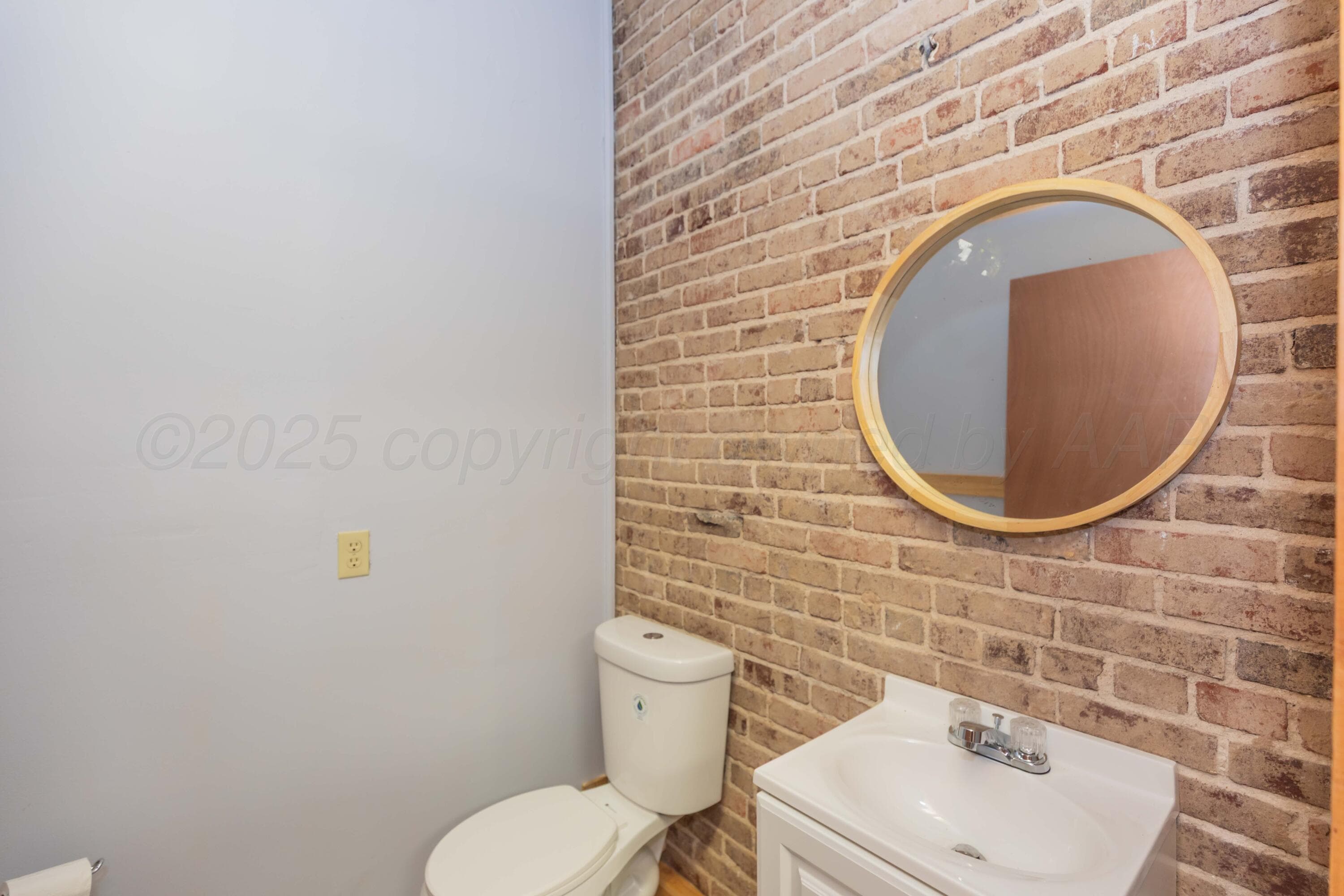 211 N Main Street, Shamrock, TX 79079, photo 14