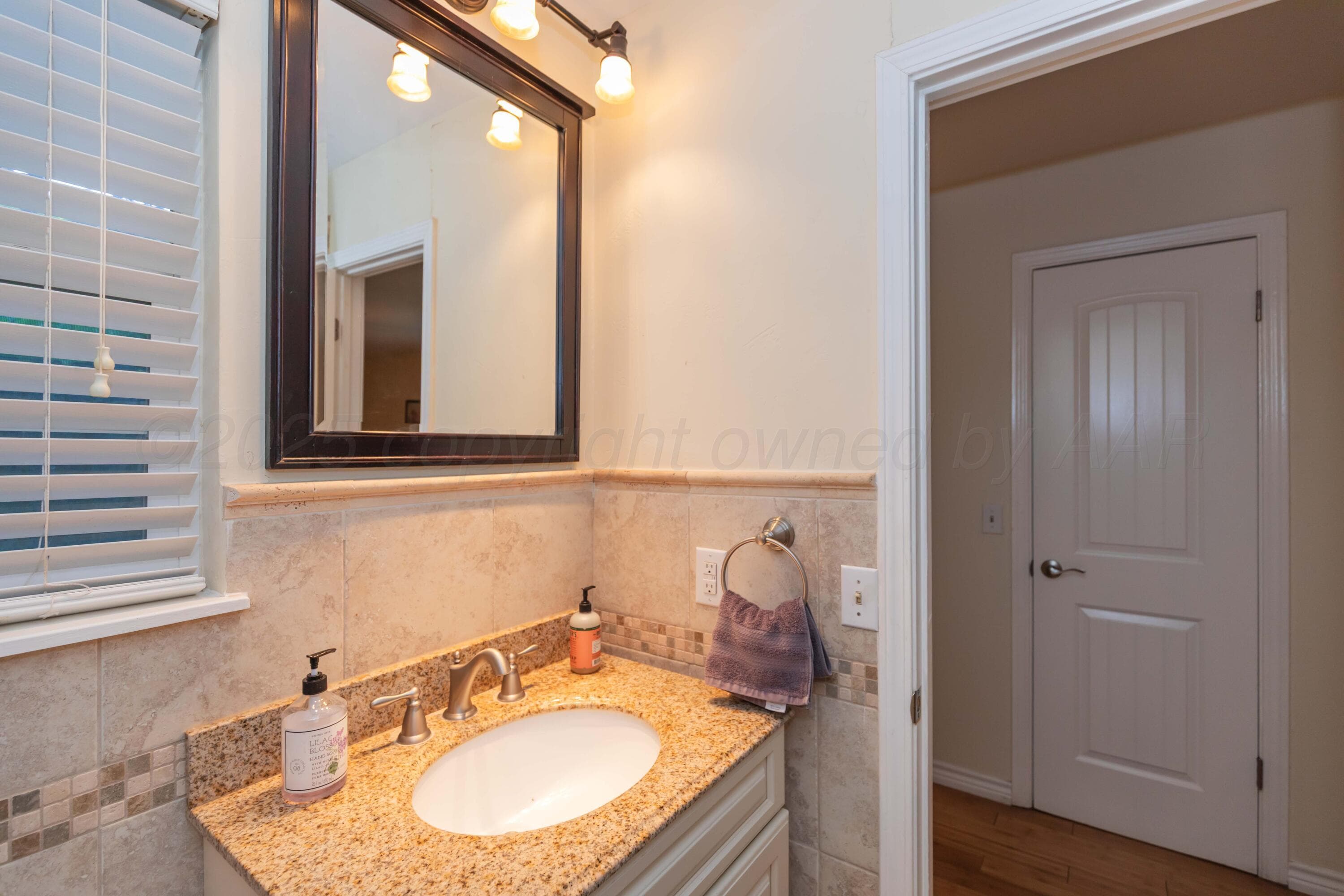 Address upon request, photo 12