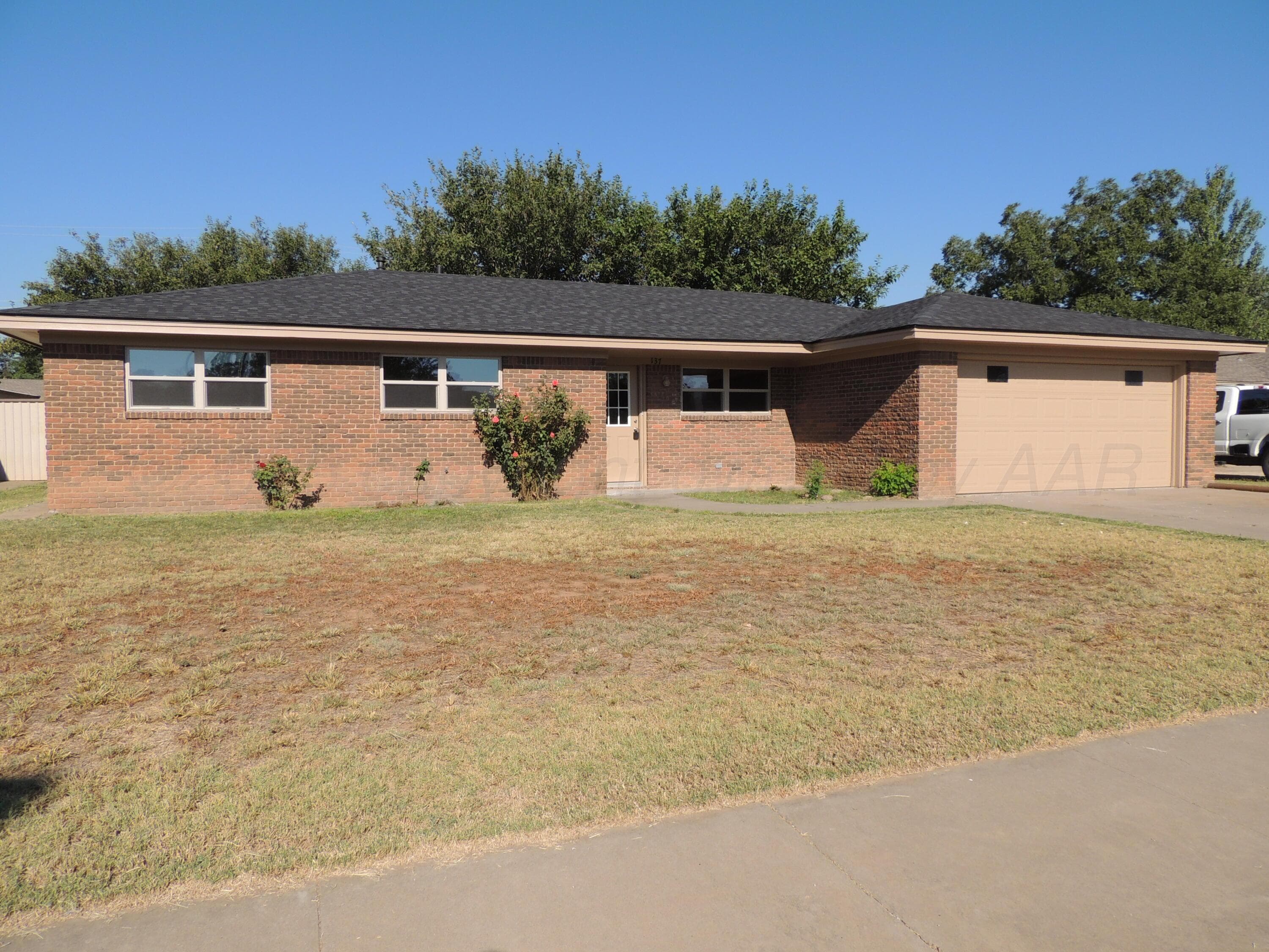 137 Greenwood Street, Hereford, TX 79045, photo 3