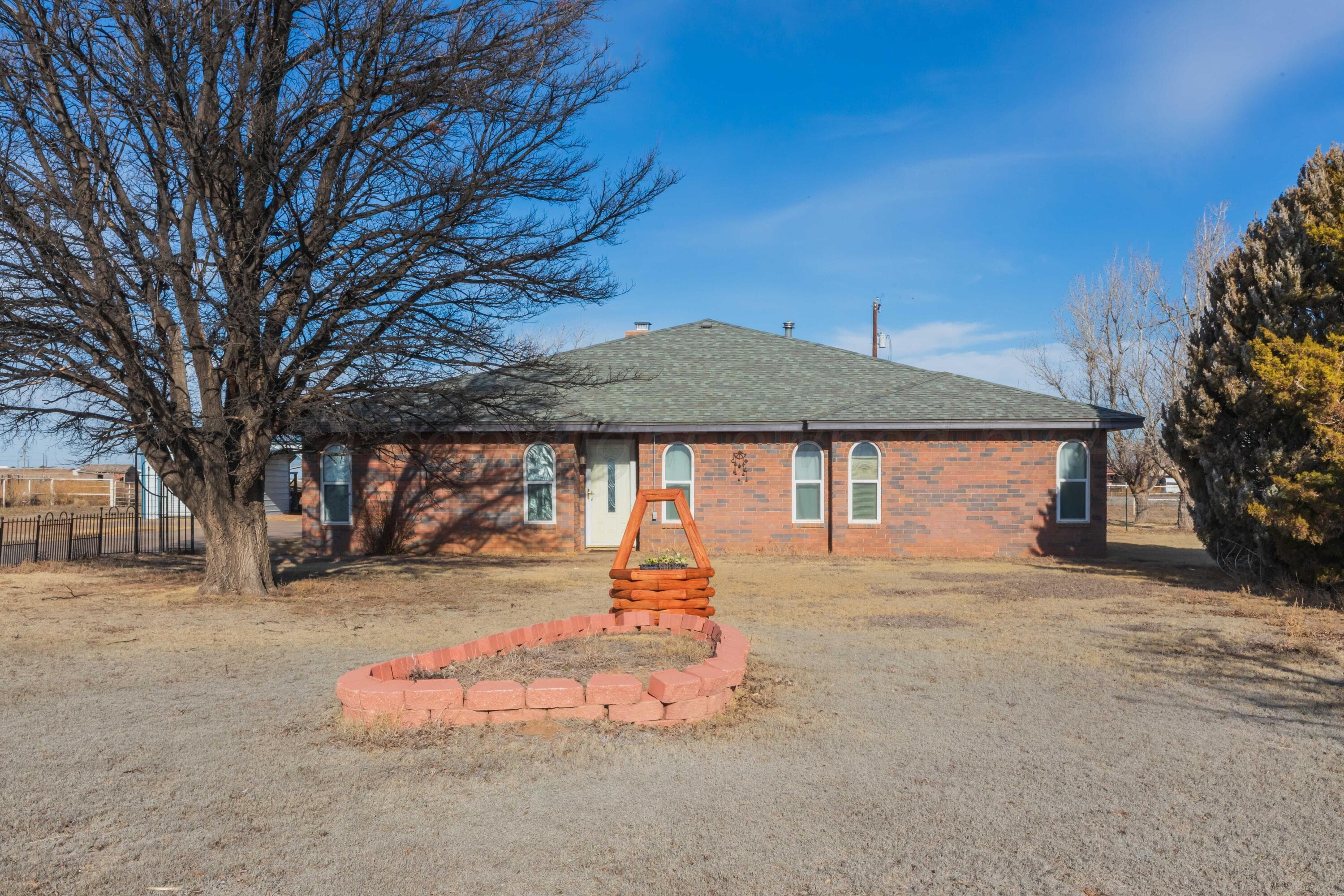 118 W VALENCIA Drive, Amarillo, TX 79118-5118