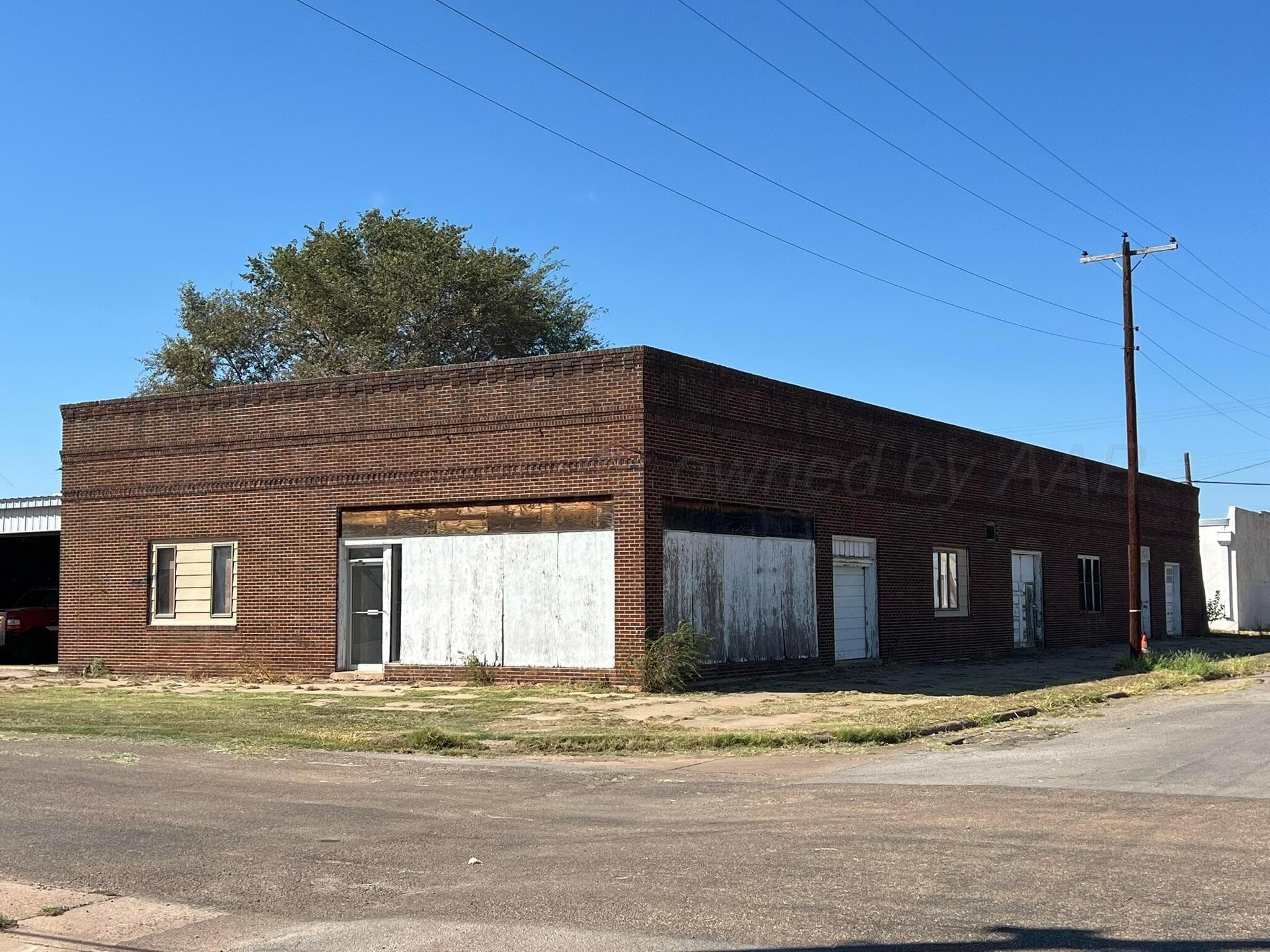 701 W Robertson Street, Memphis, TX 79245