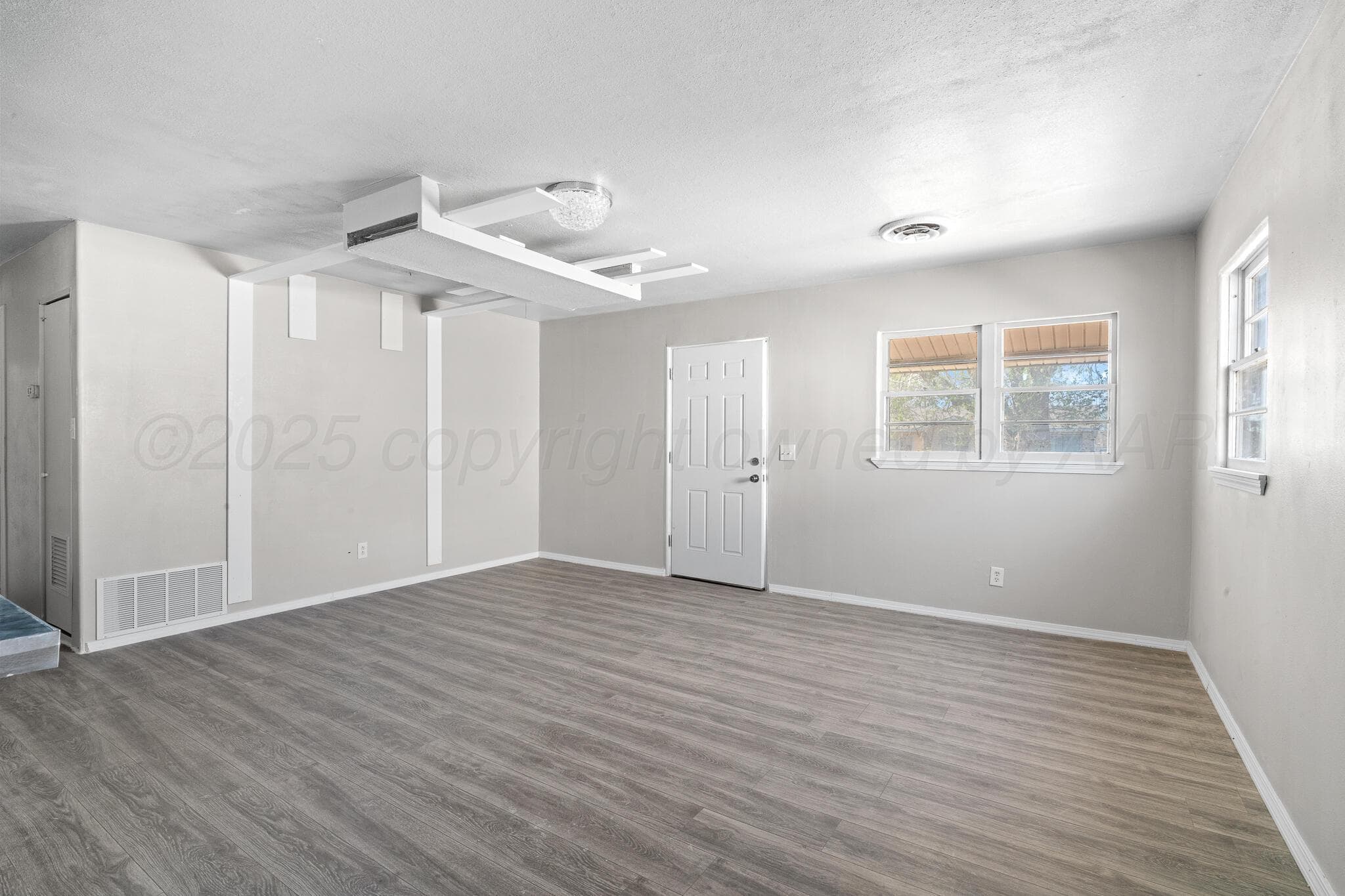 1610 N ARAPAHOE Street, Amarillo, TX 79107-6609, photo 2