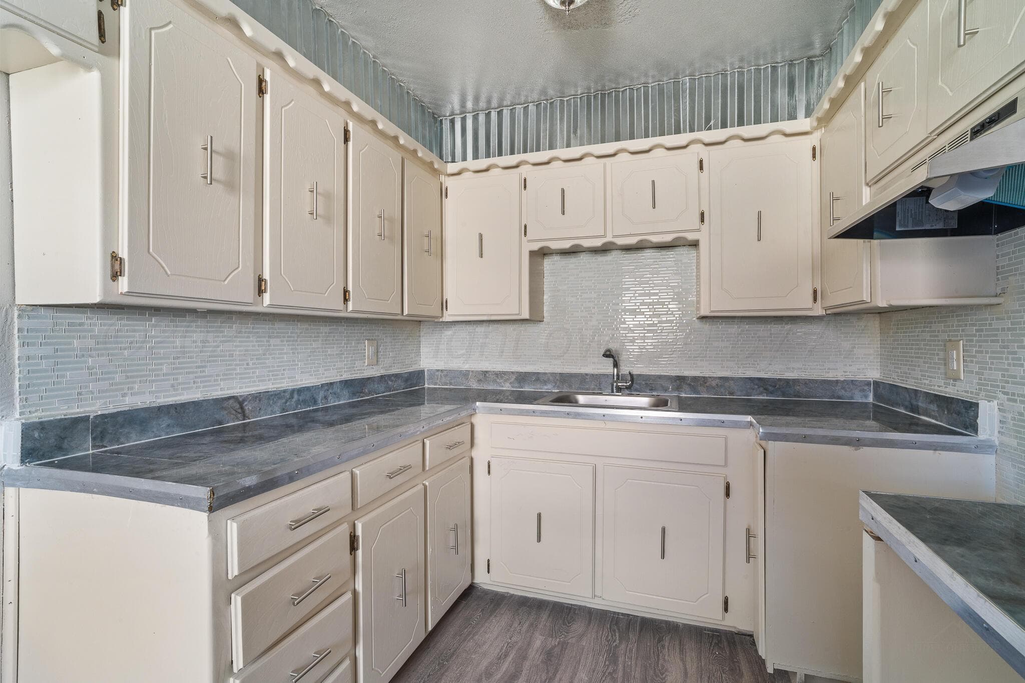 1610 N ARAPAHOE Street, Amarillo, TX 79107-6609, photo 5