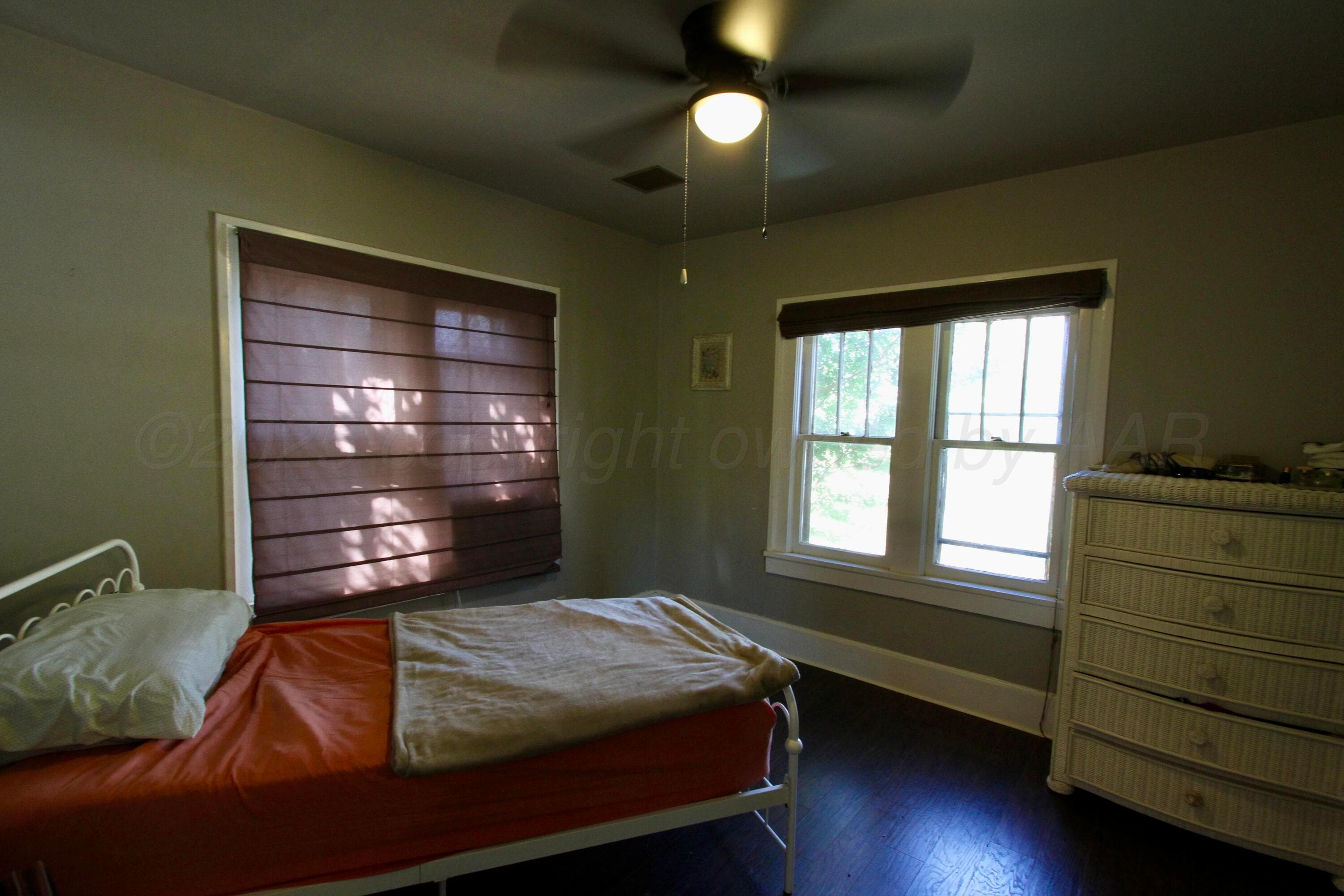 810 N Wall Street, Shamrock, TX 79095, photo 5