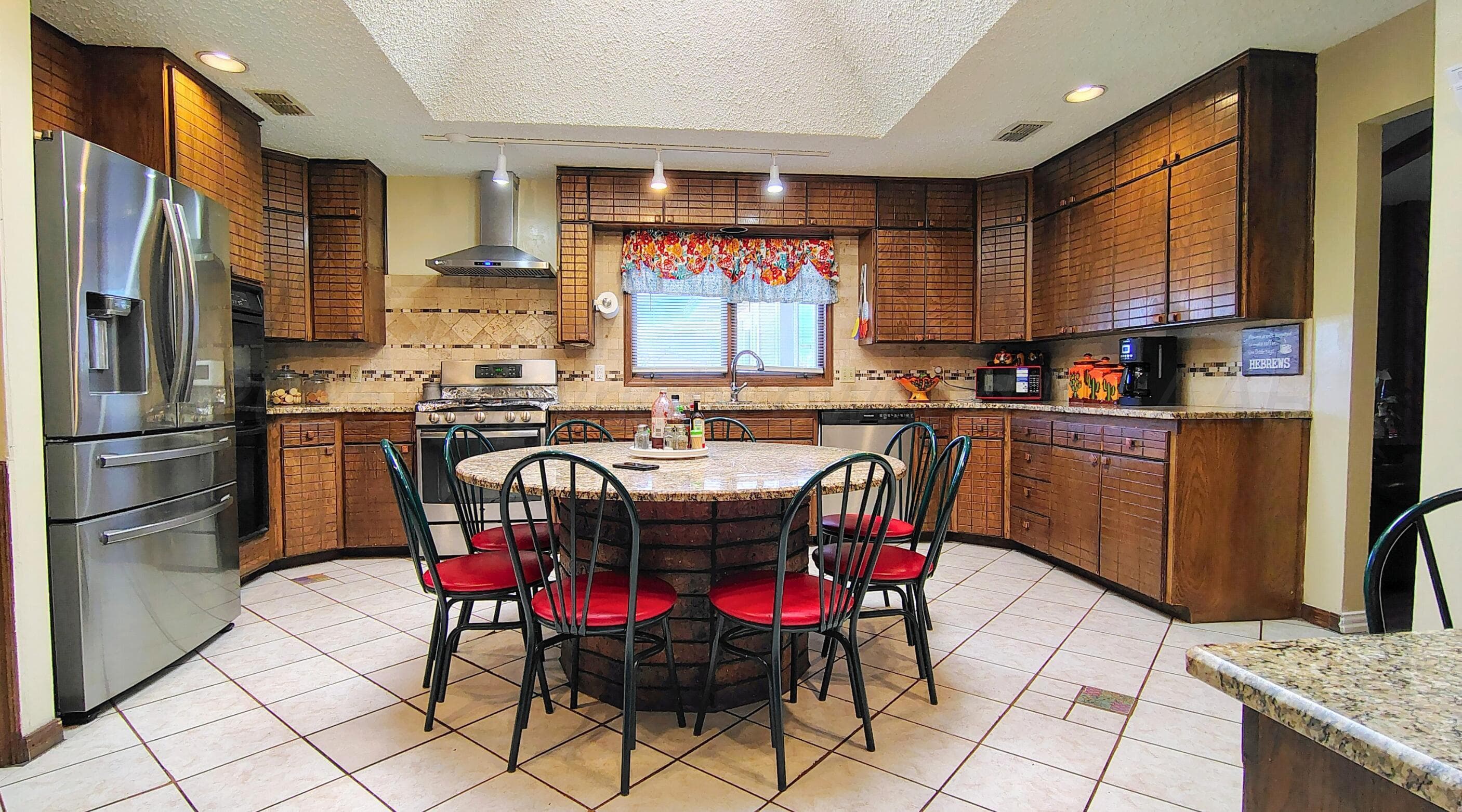 406 Bradley Lane, Dumas, TX 79029, photo 6