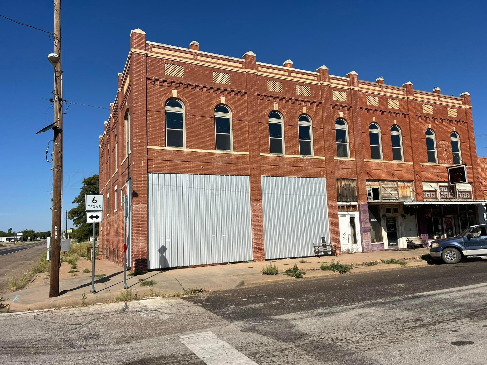 101 N Main St, Crowell, TX 79227, photo 2