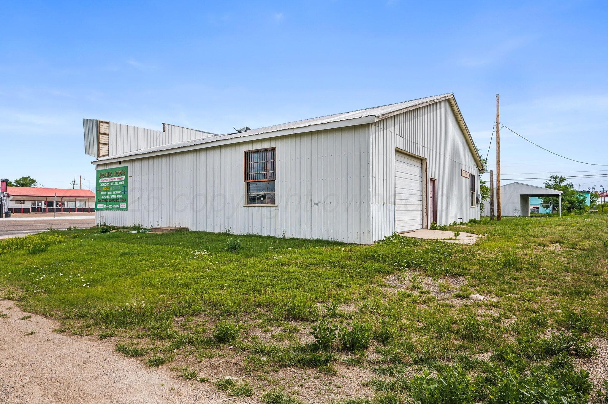 208 E Brown Street, Pampa, TX 79065, photo 2