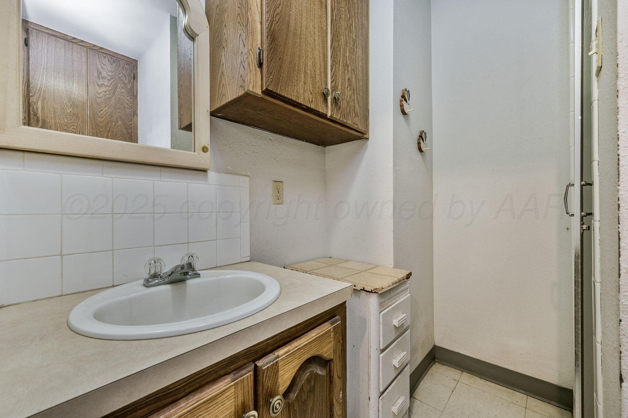 208 E Brown Street, Pampa, TX 79065, photo 15