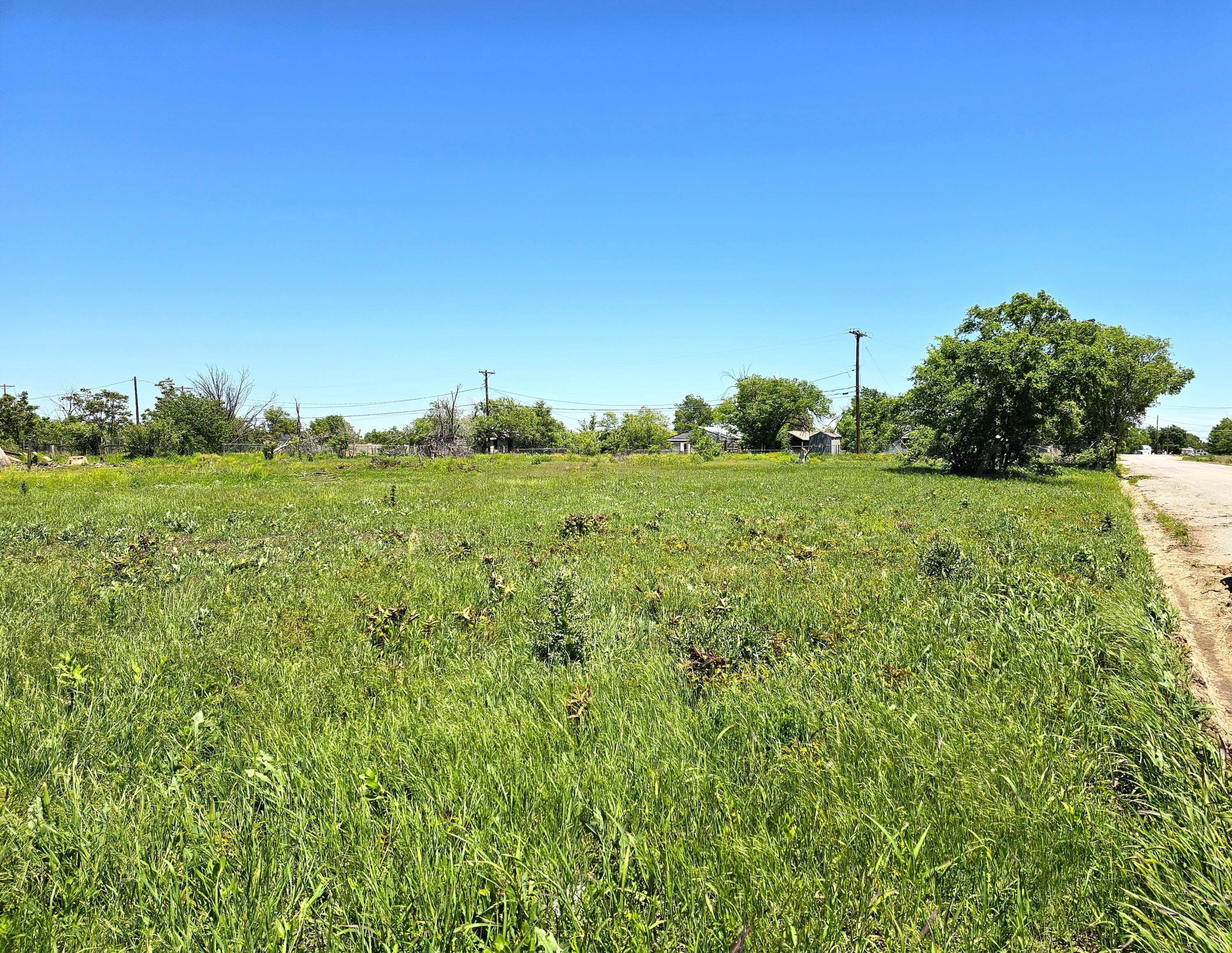 849 S Gray Street, Pampa, TX 79065