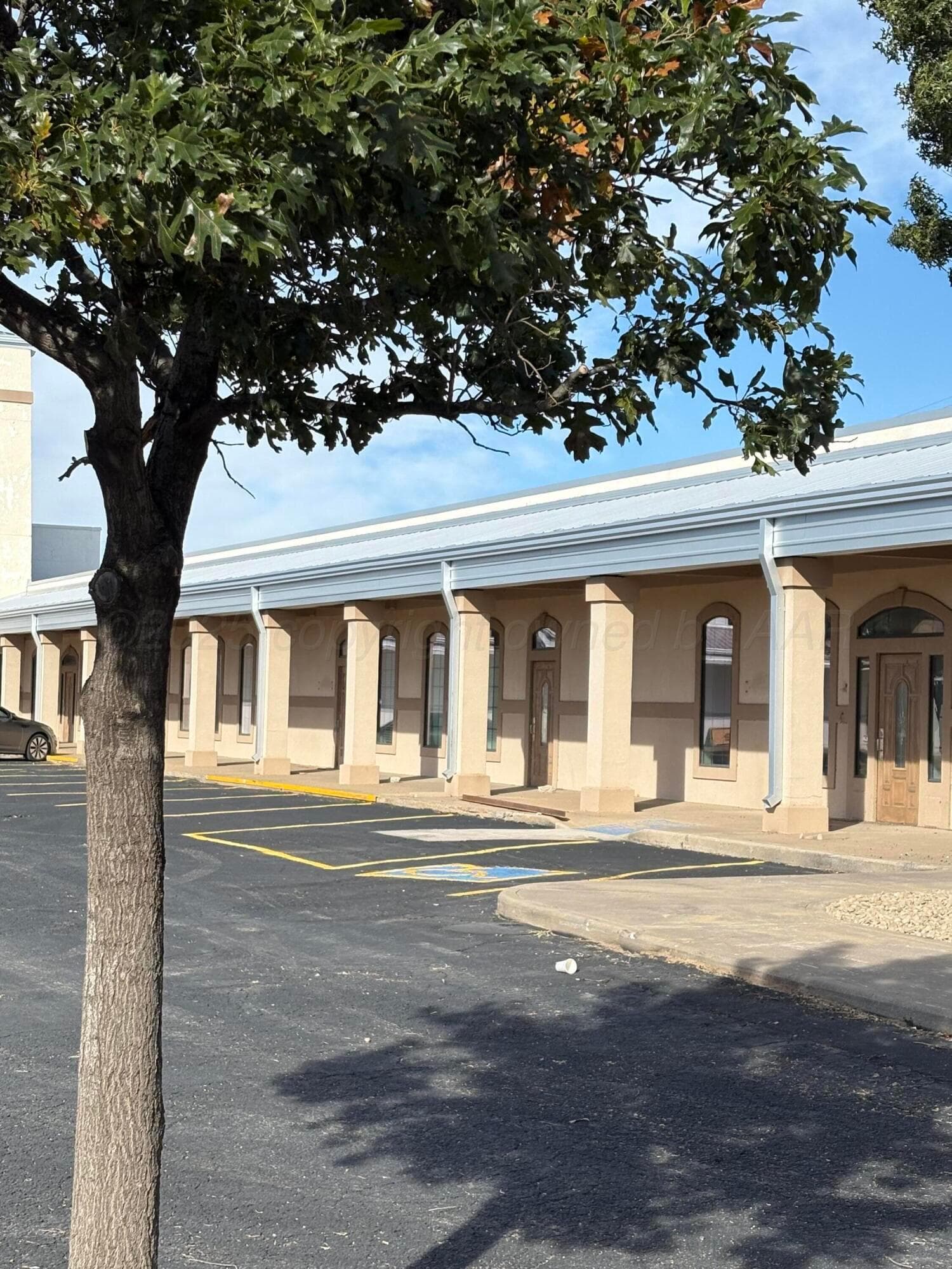 212 W 1st St, Dumas, TX 79029