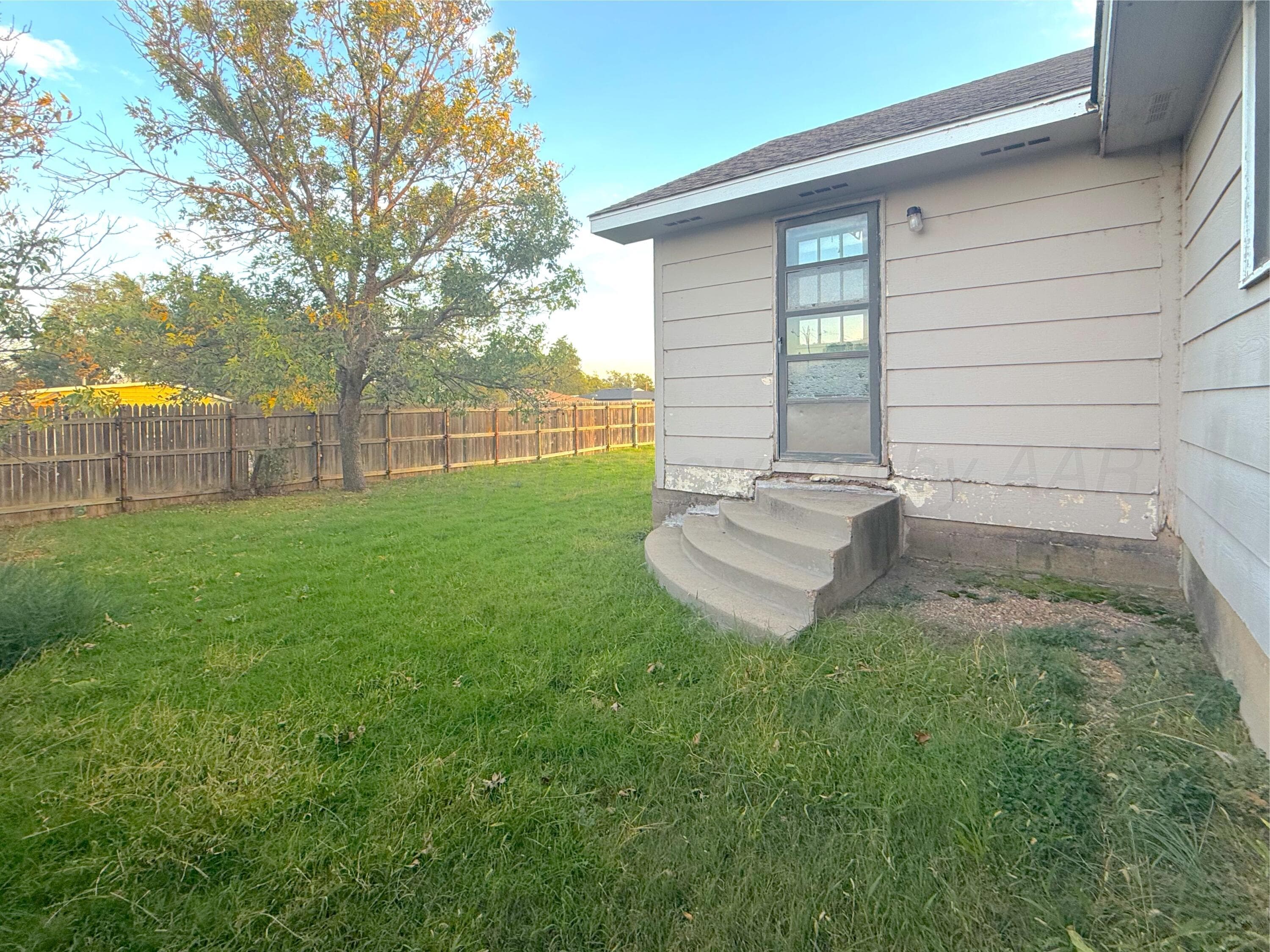 301 W 10th Street, Stinnett, TX 79083, photo 13