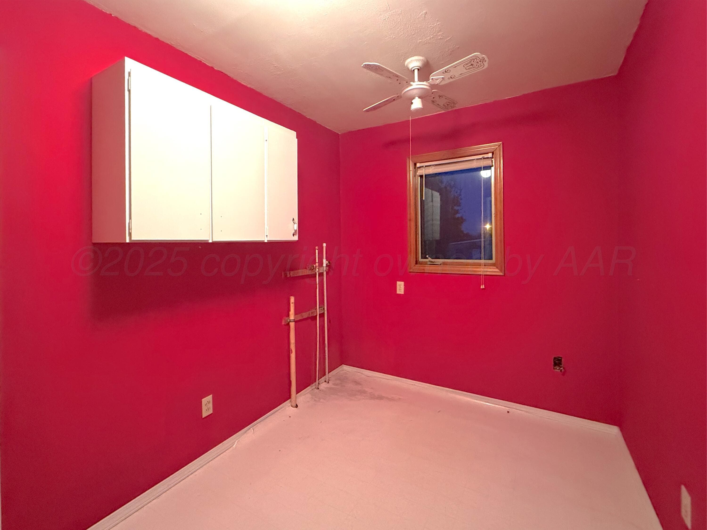 301 W 10th Street, Stinnett, TX 79083, photo 7
