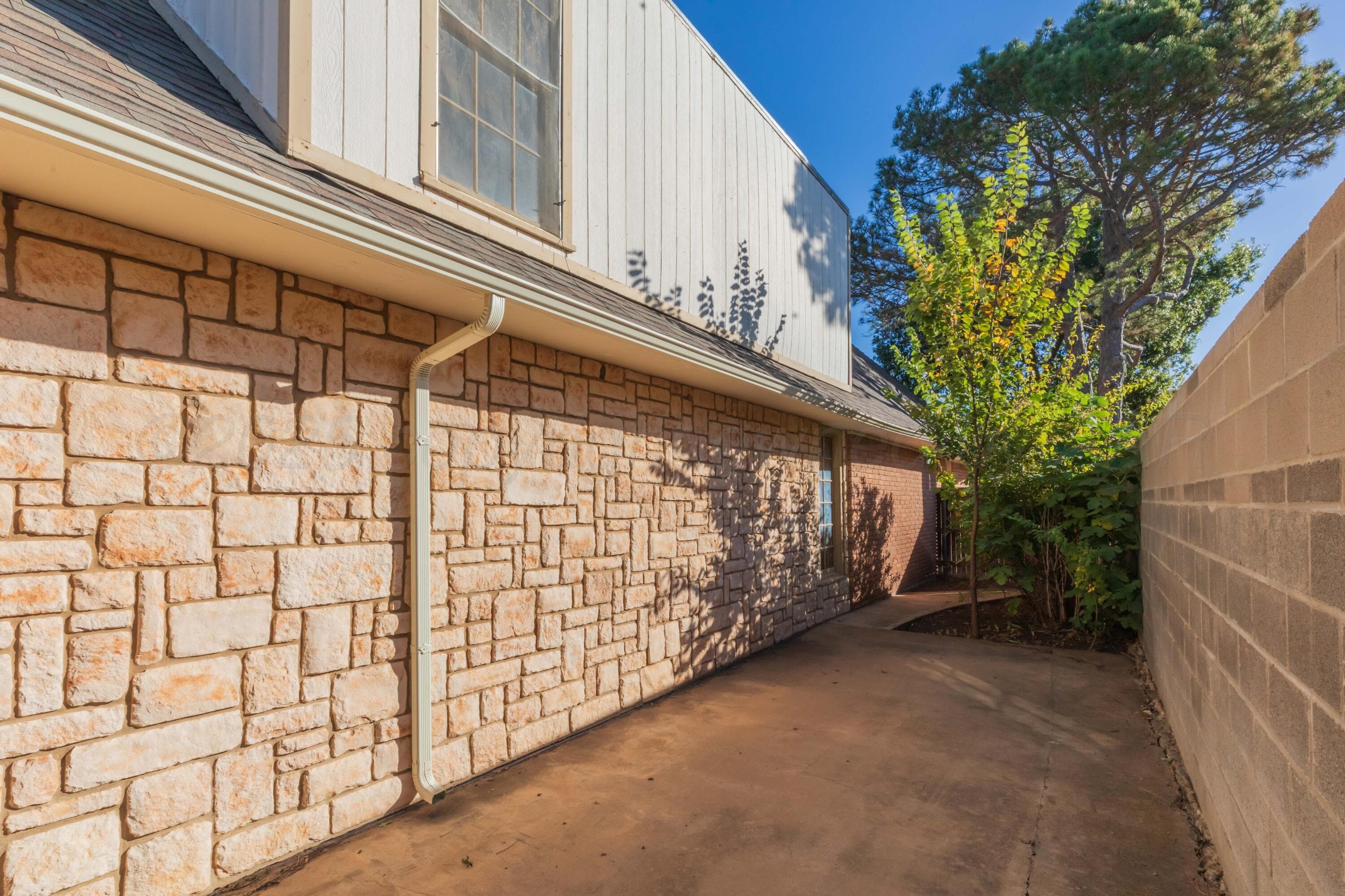 2131 N Charles Street, Pampa, TX 79065, photo 75