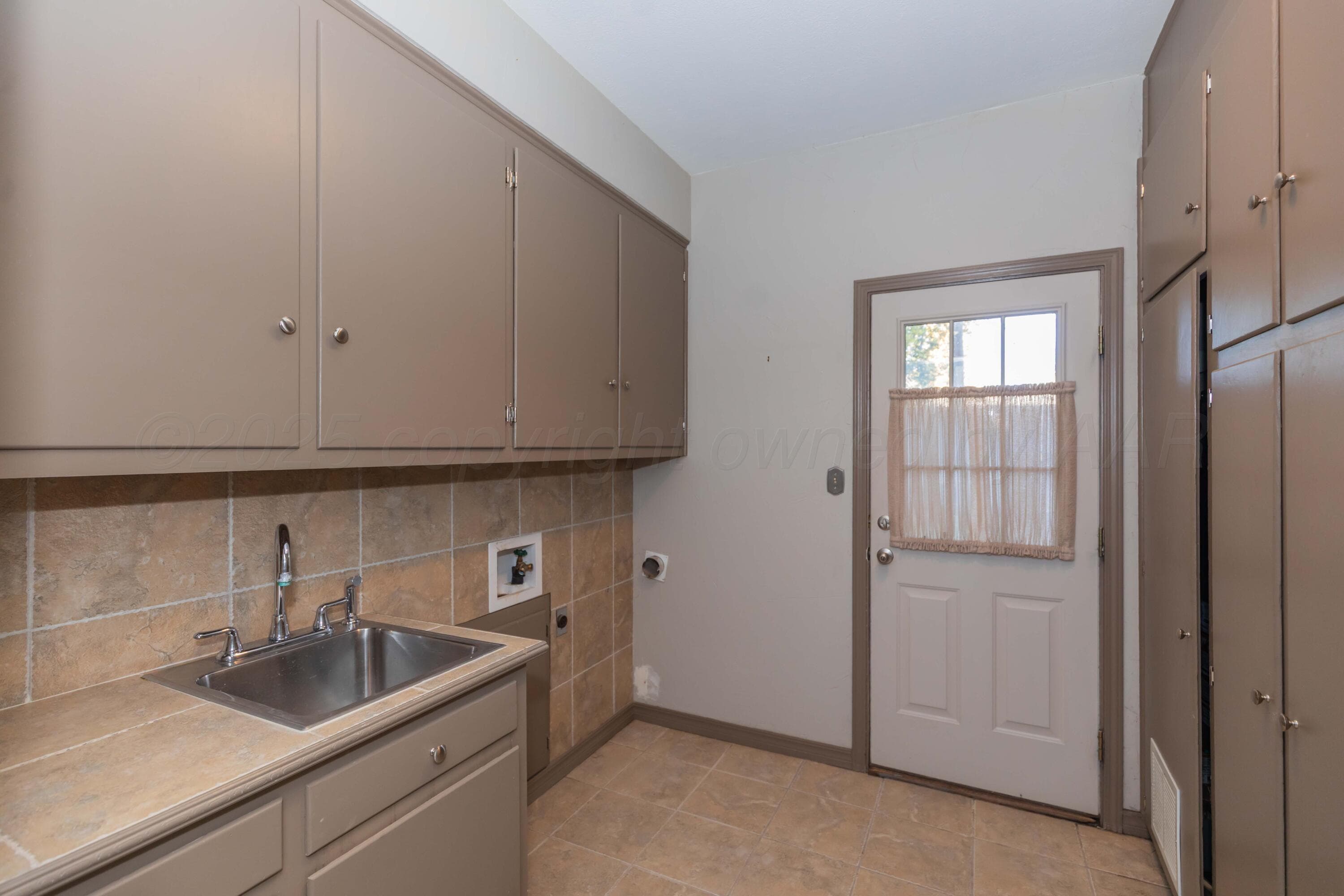 2131 N Charles Street, Pampa, TX 79065, photo 66