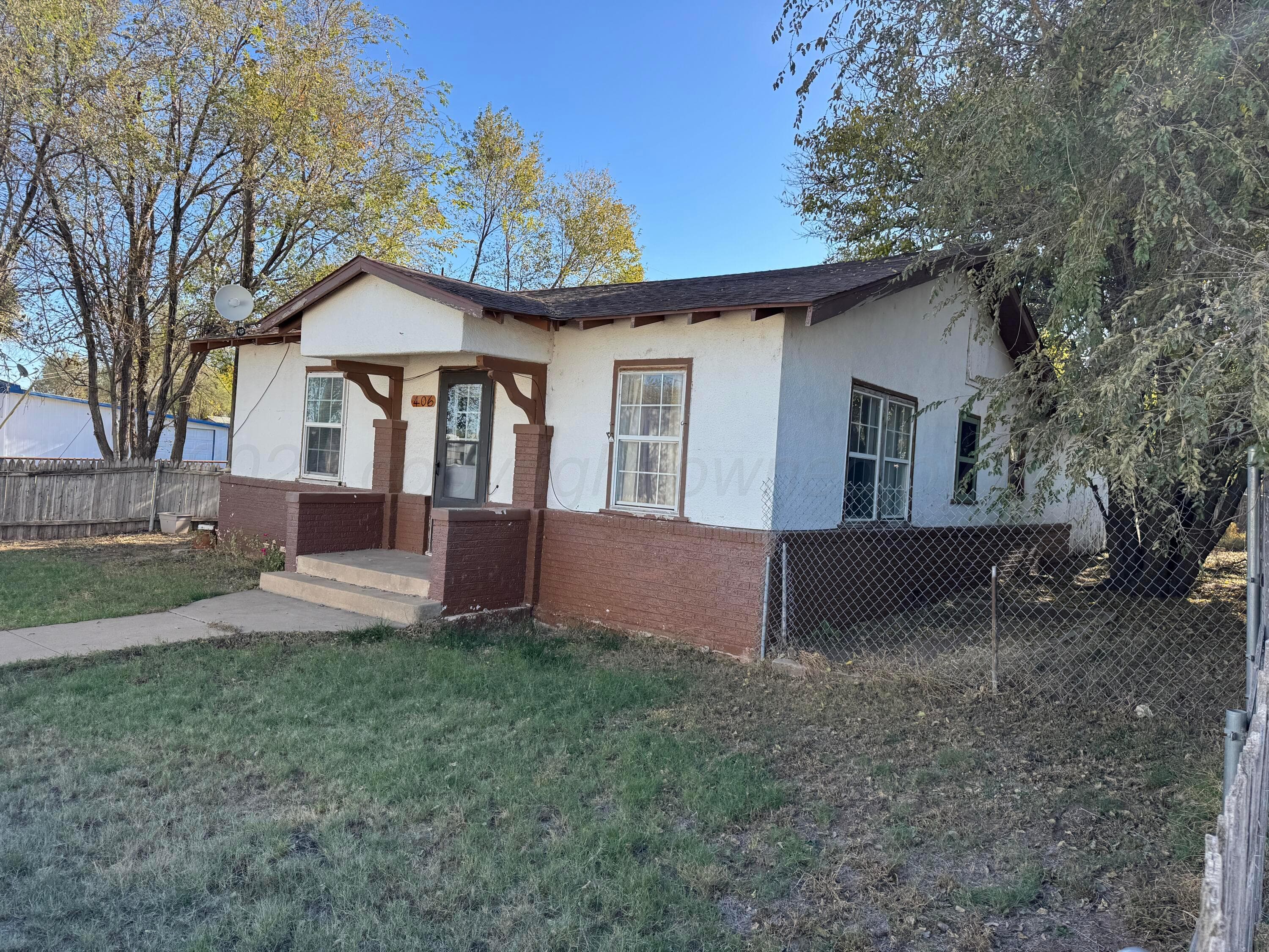 406 E 2nd Street, Clarendon, TX 79226