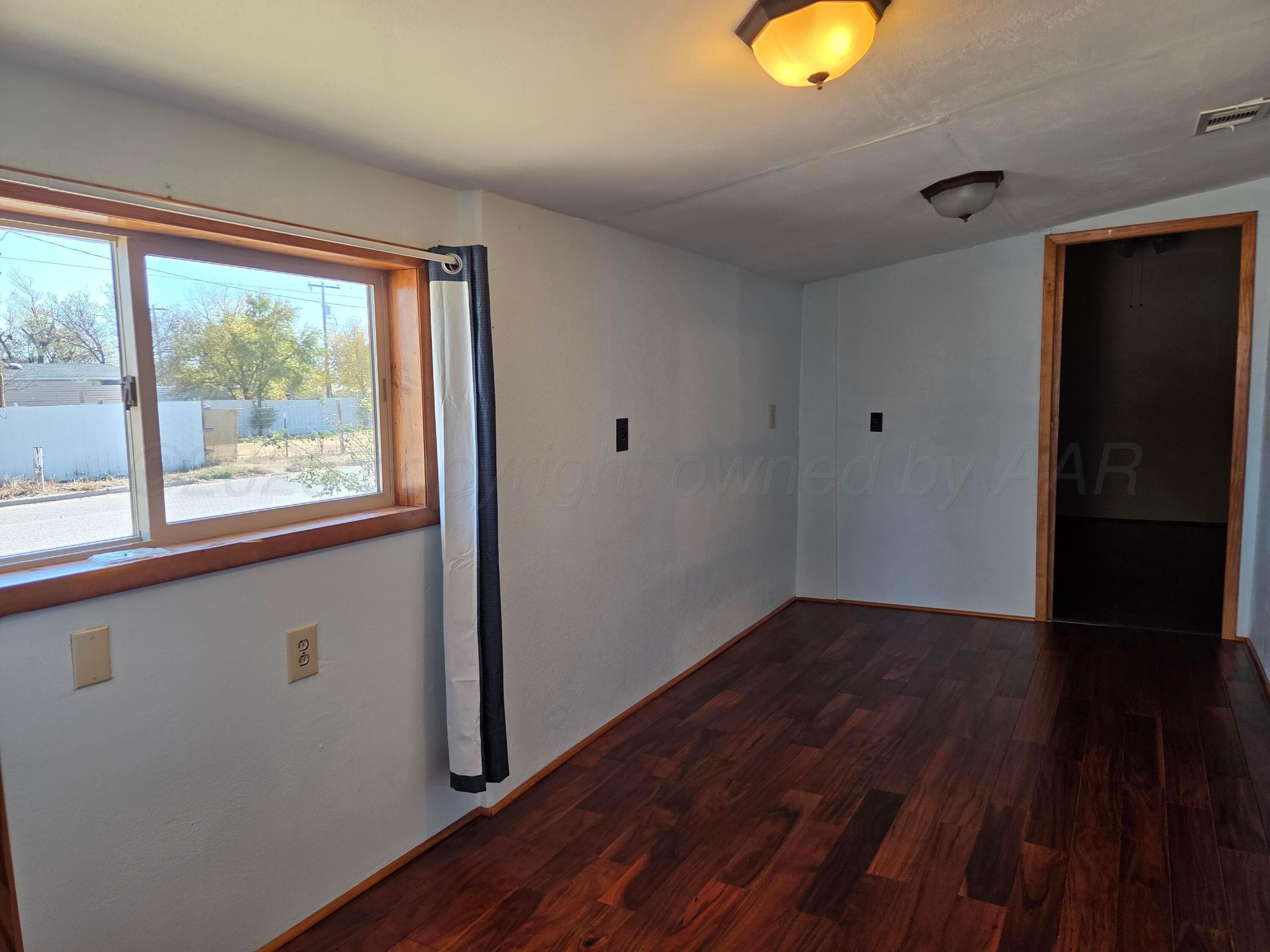 414 S Cedar Street, Perryton, TX 79070, photo 7