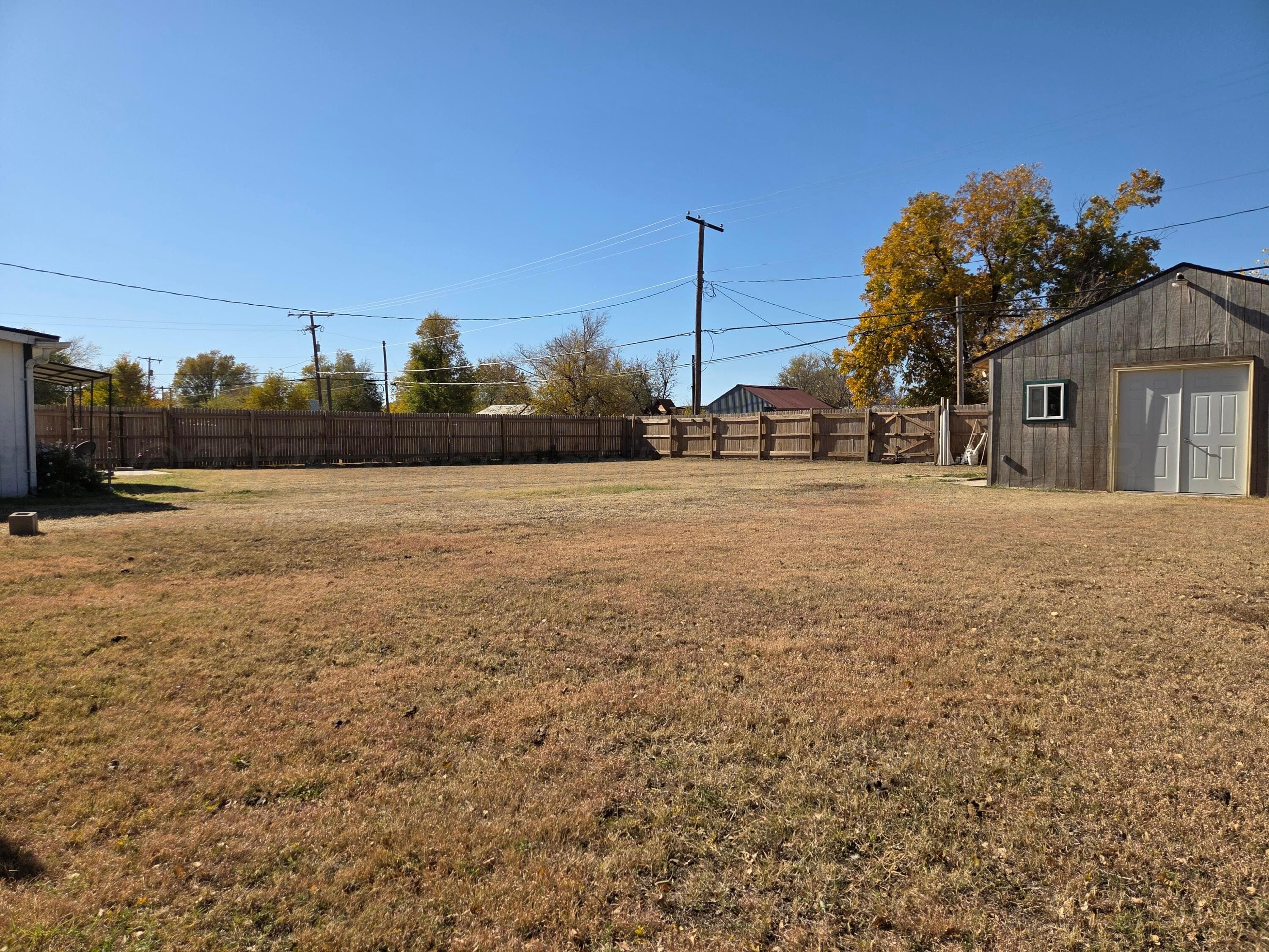 414 S Cedar Street, Perryton, TX 79070, photo 32