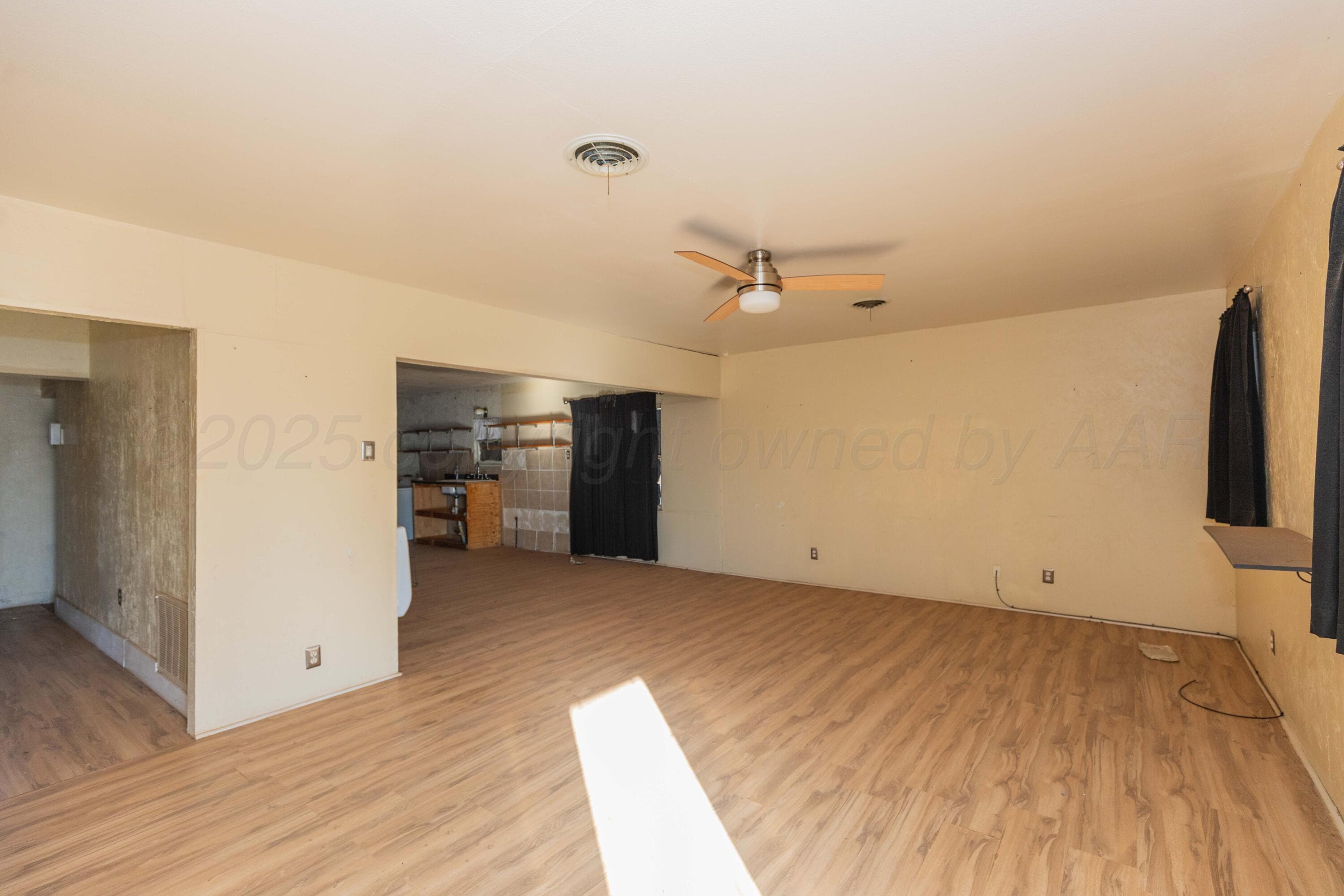 605 & 607 N Wall Street, Shamrock, TX 79079, photo 4
