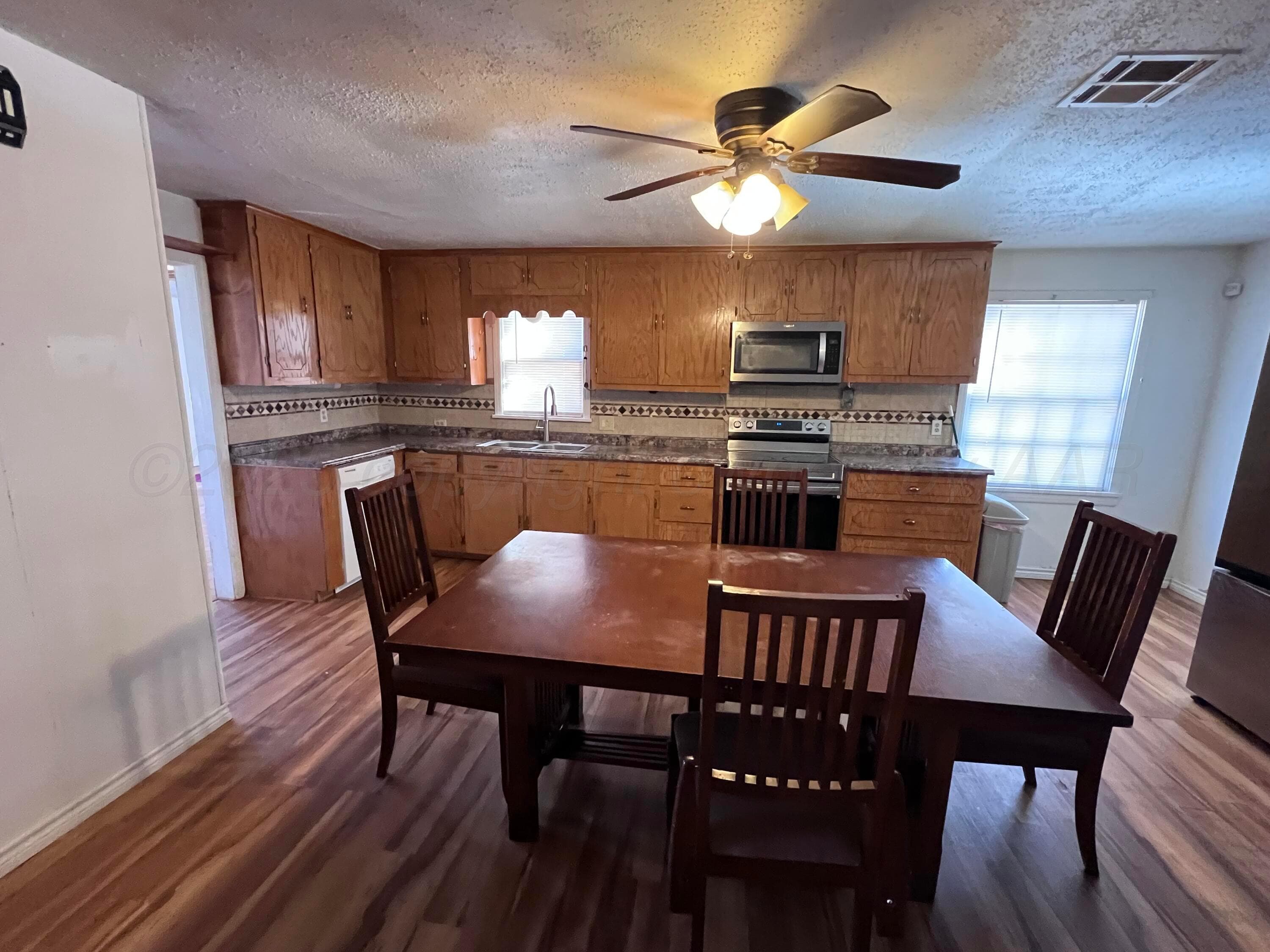 505 Roosevelt Avenue, Hereford, TX 79045, photo 9