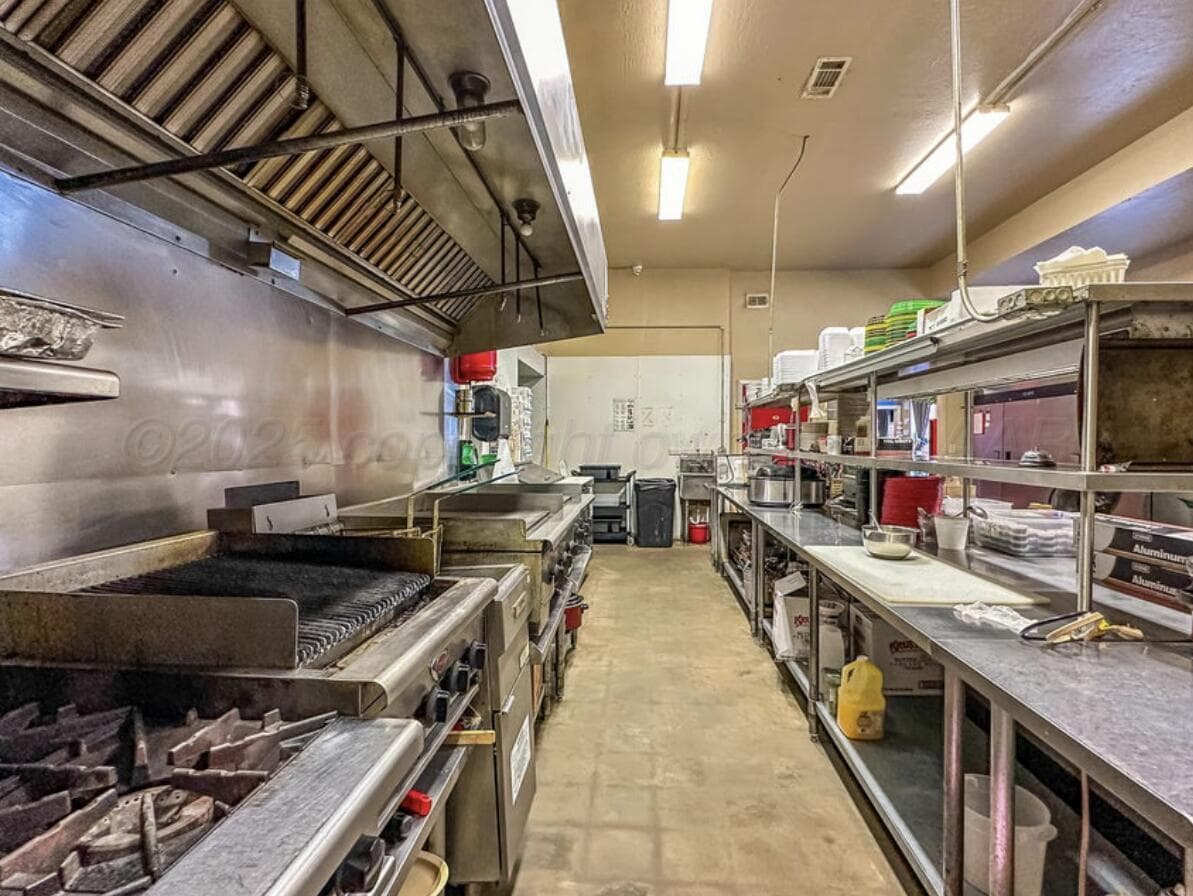 900 N Cedar Street, Borger, TX 79007, photo 13