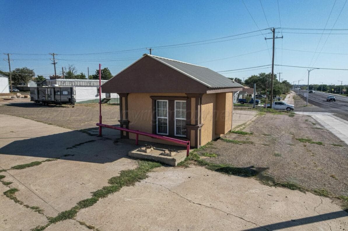 900 N Cedar Street, Borger, TX 79007, photo 21