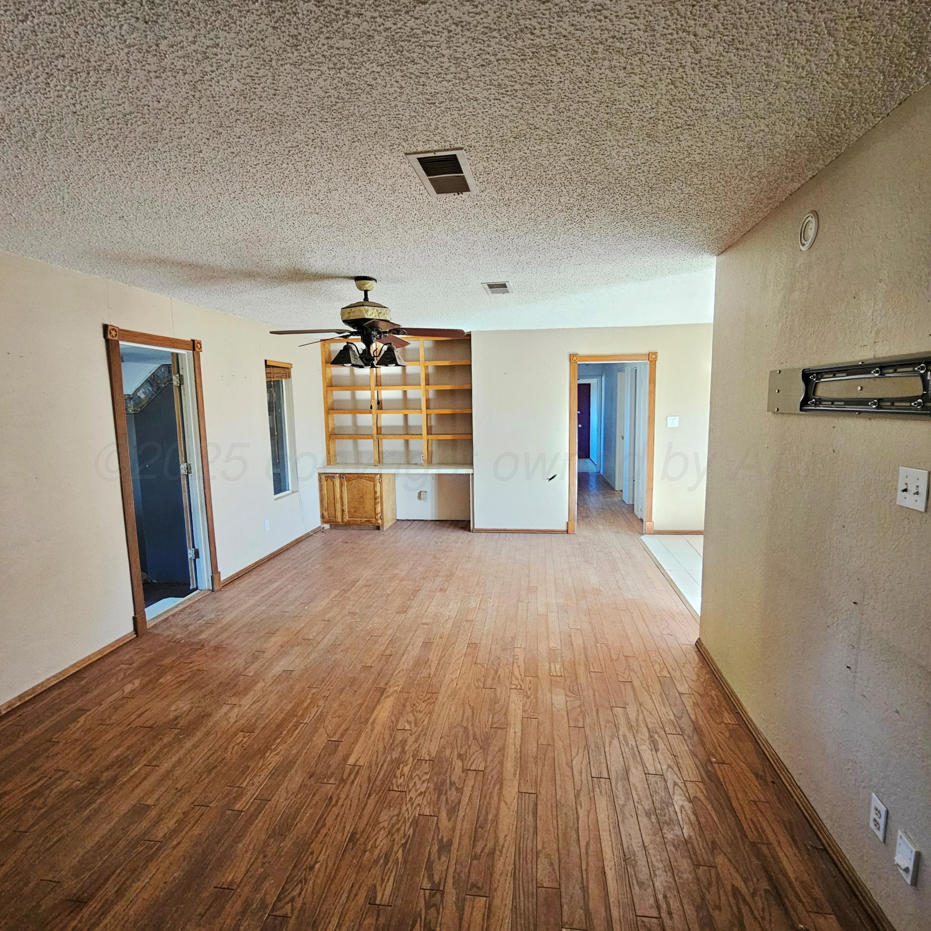 1302 S 3rd Street, Canadian, TX 79014, photo 3