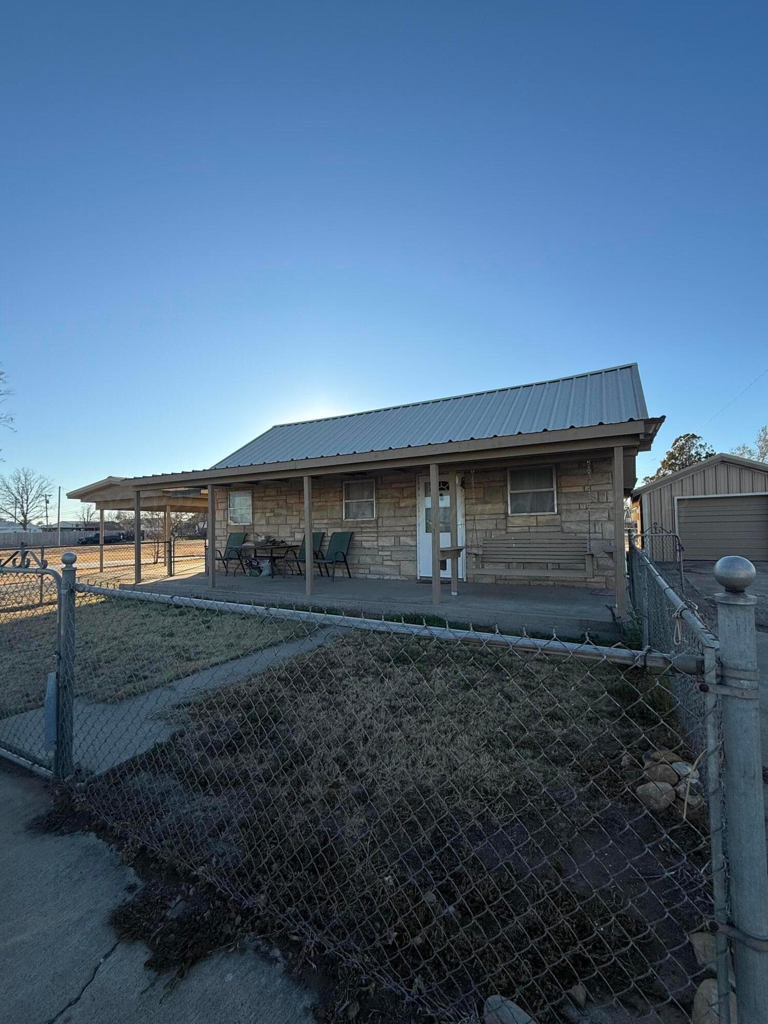 204 Ave L, Sunray, TX 79086, photo 2
