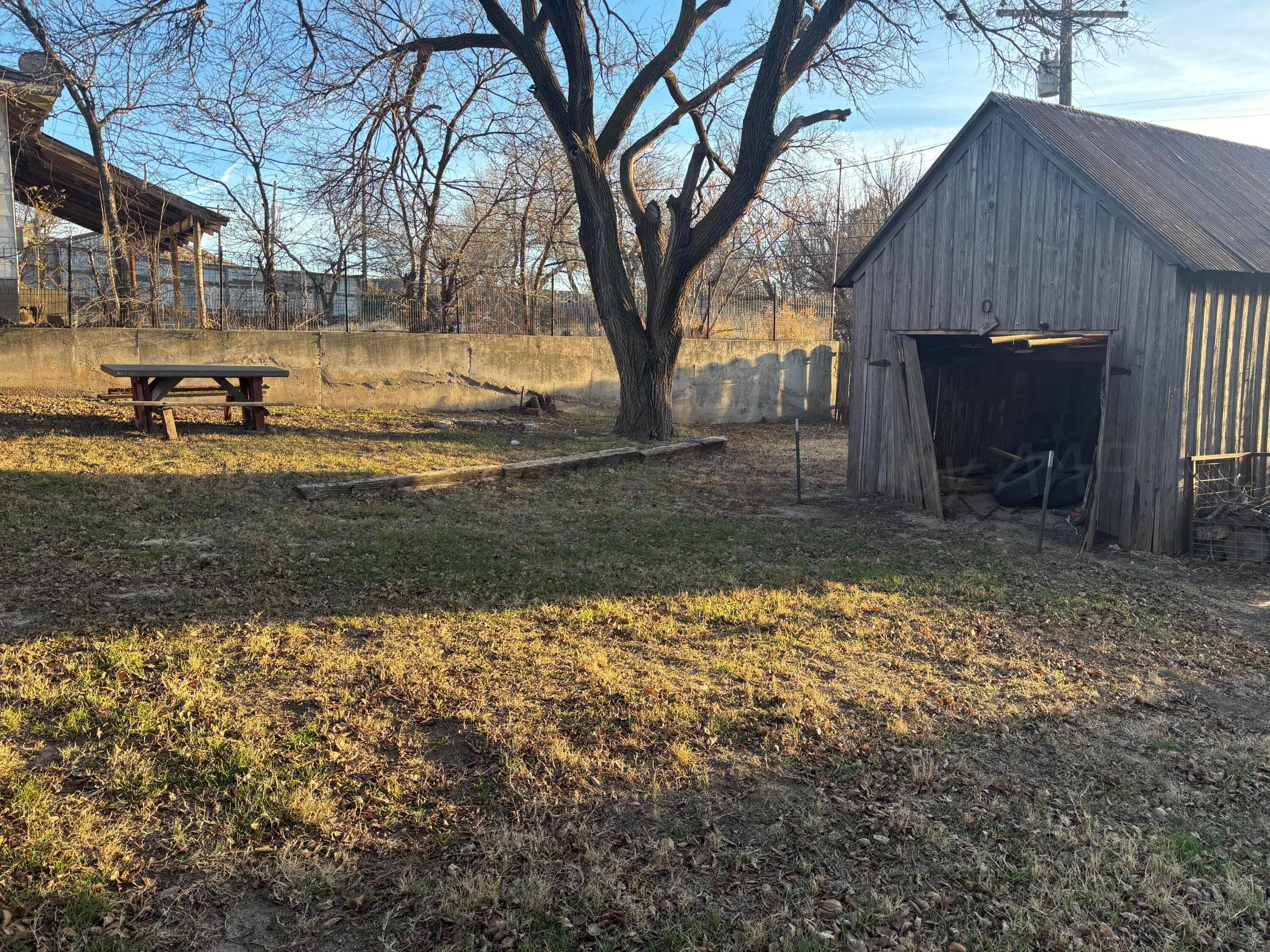 206 Harvey, Miami, TX 79059, photo 6