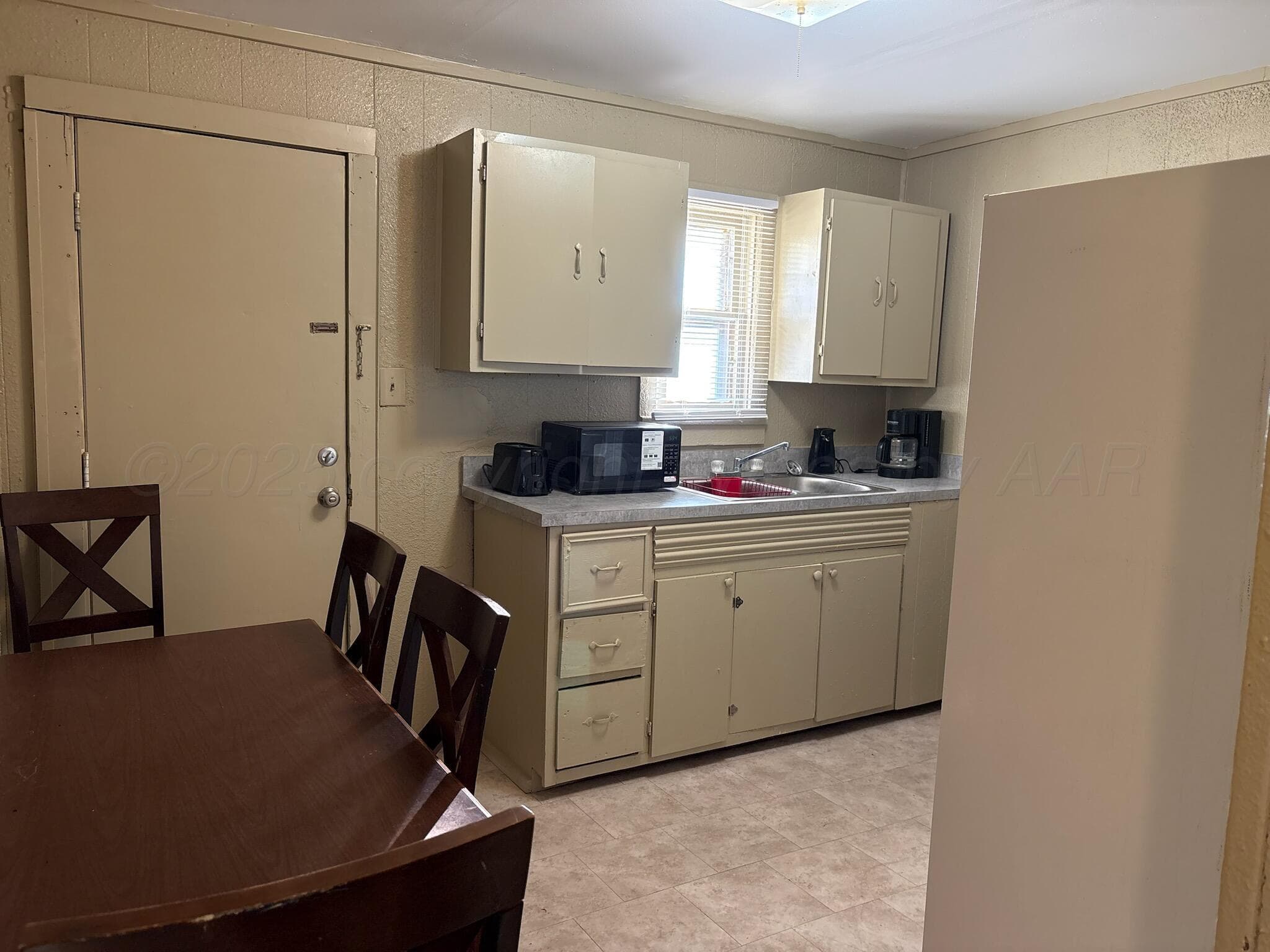 607 W Wilson, #7, Borger, TX 79007, photo 4