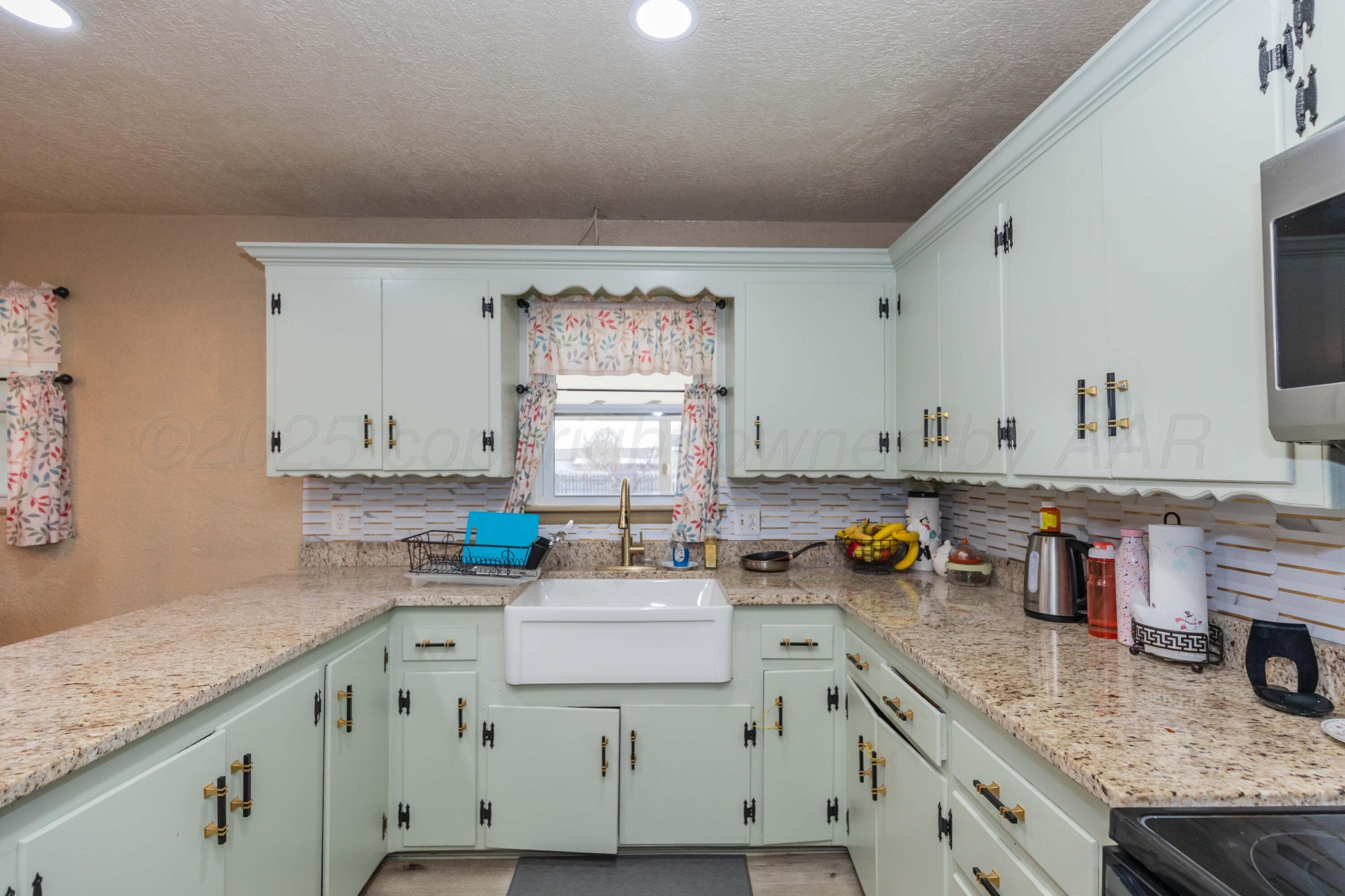 201 S Wall Street, Stratford, TX 79084, photo 8