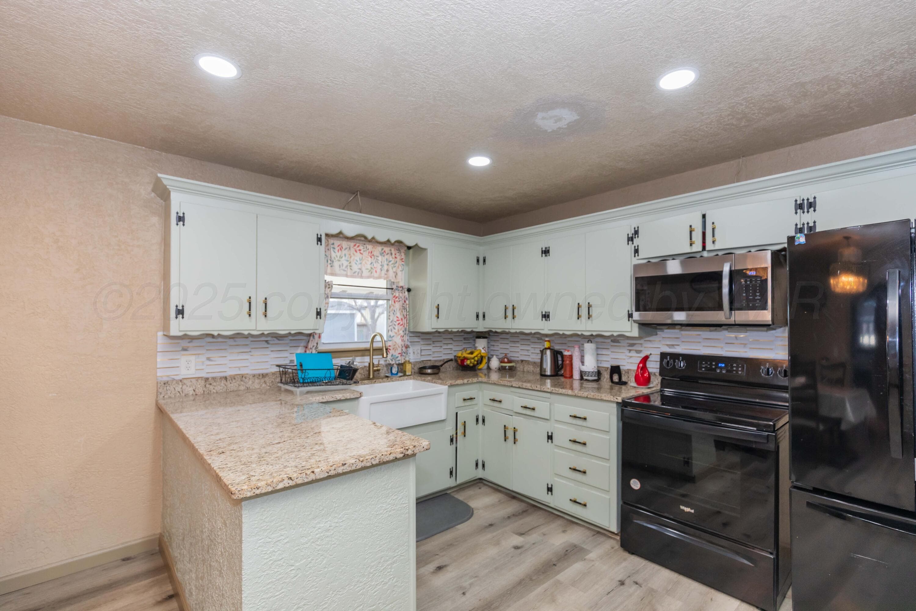 201 S Wall Street, Stratford, TX 79084, photo 9