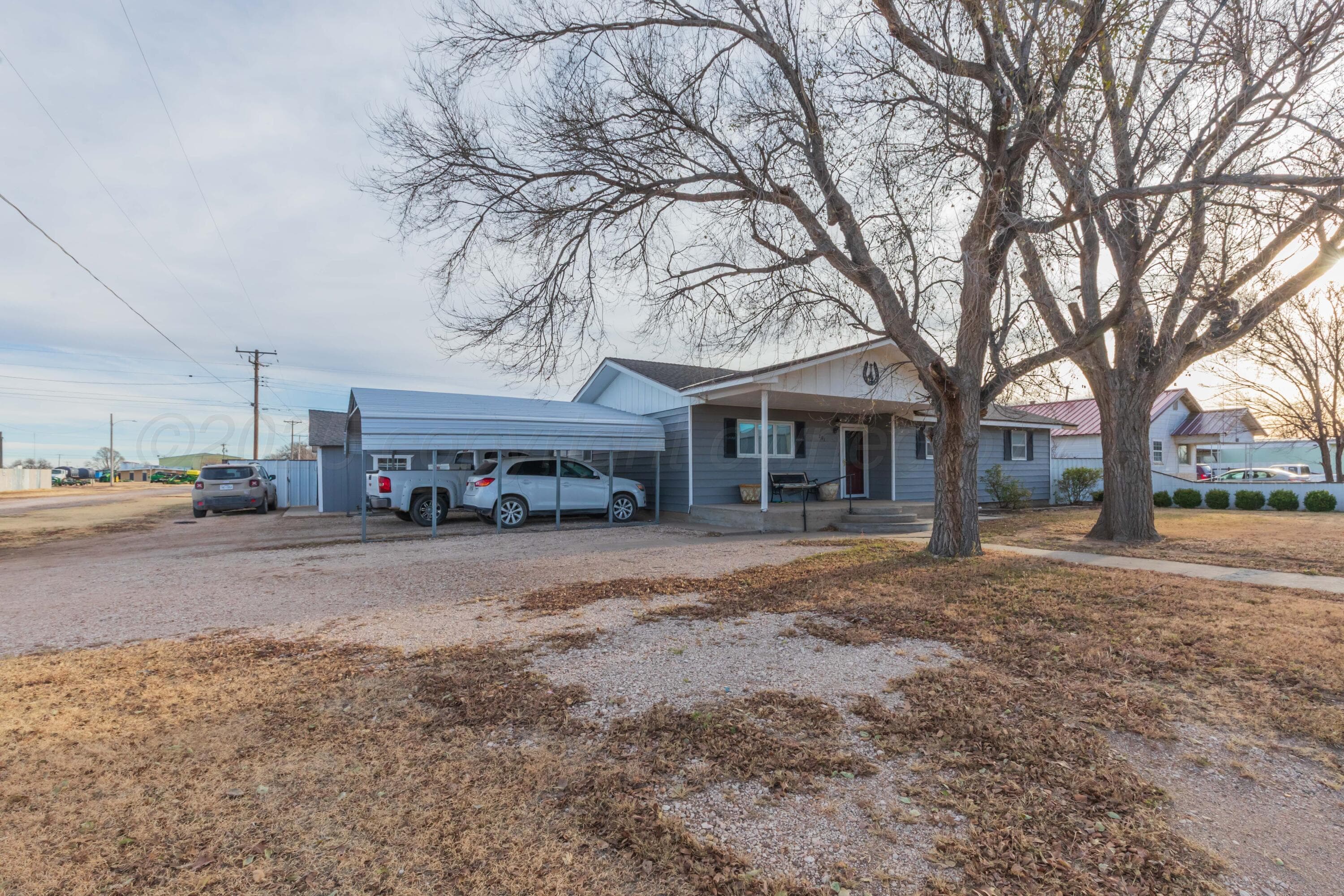 201 S Wall Street, Stratford, TX 79084, photo 3