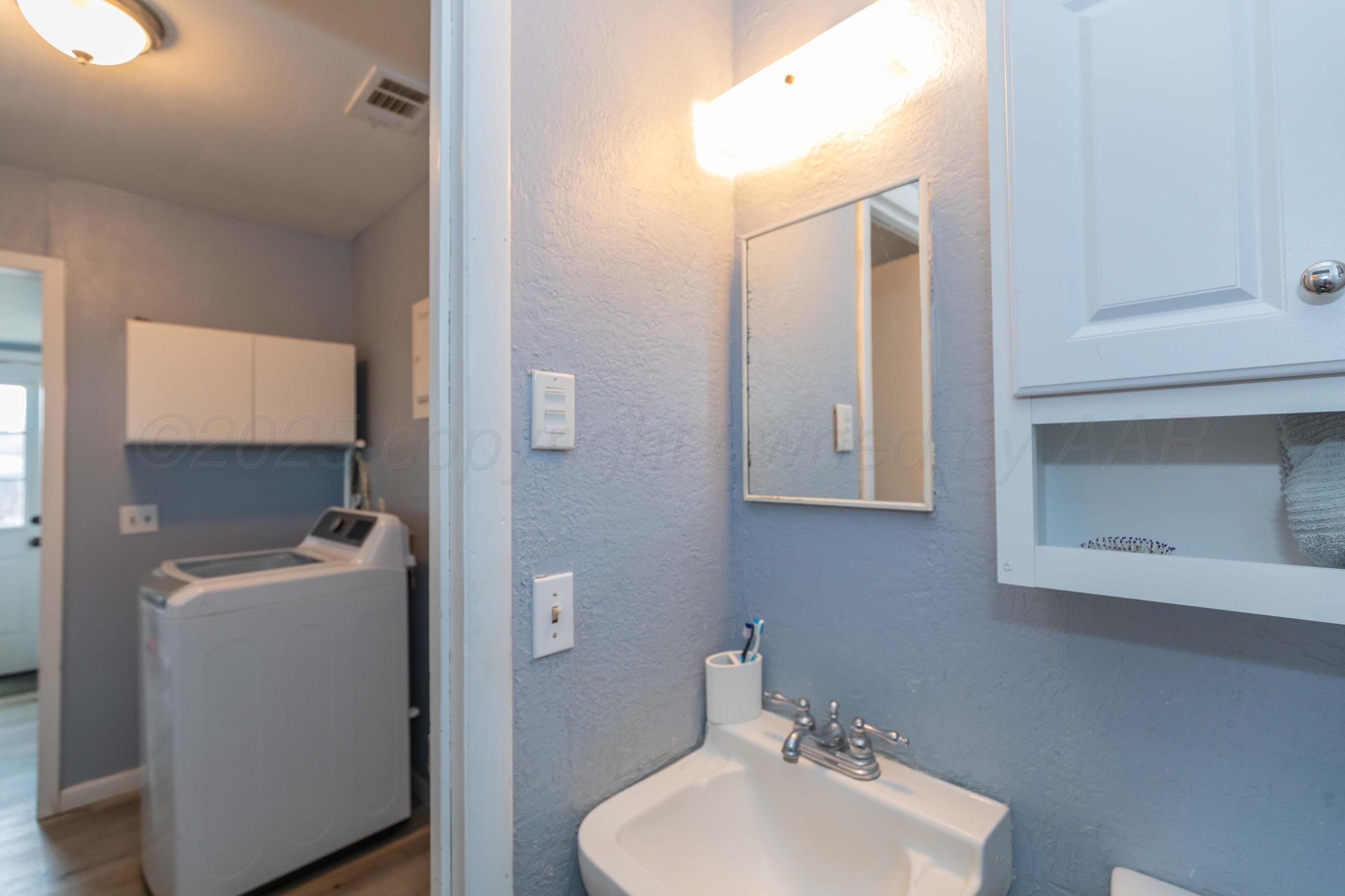 201 S Wall Street, Stratford, TX 79084, photo 30