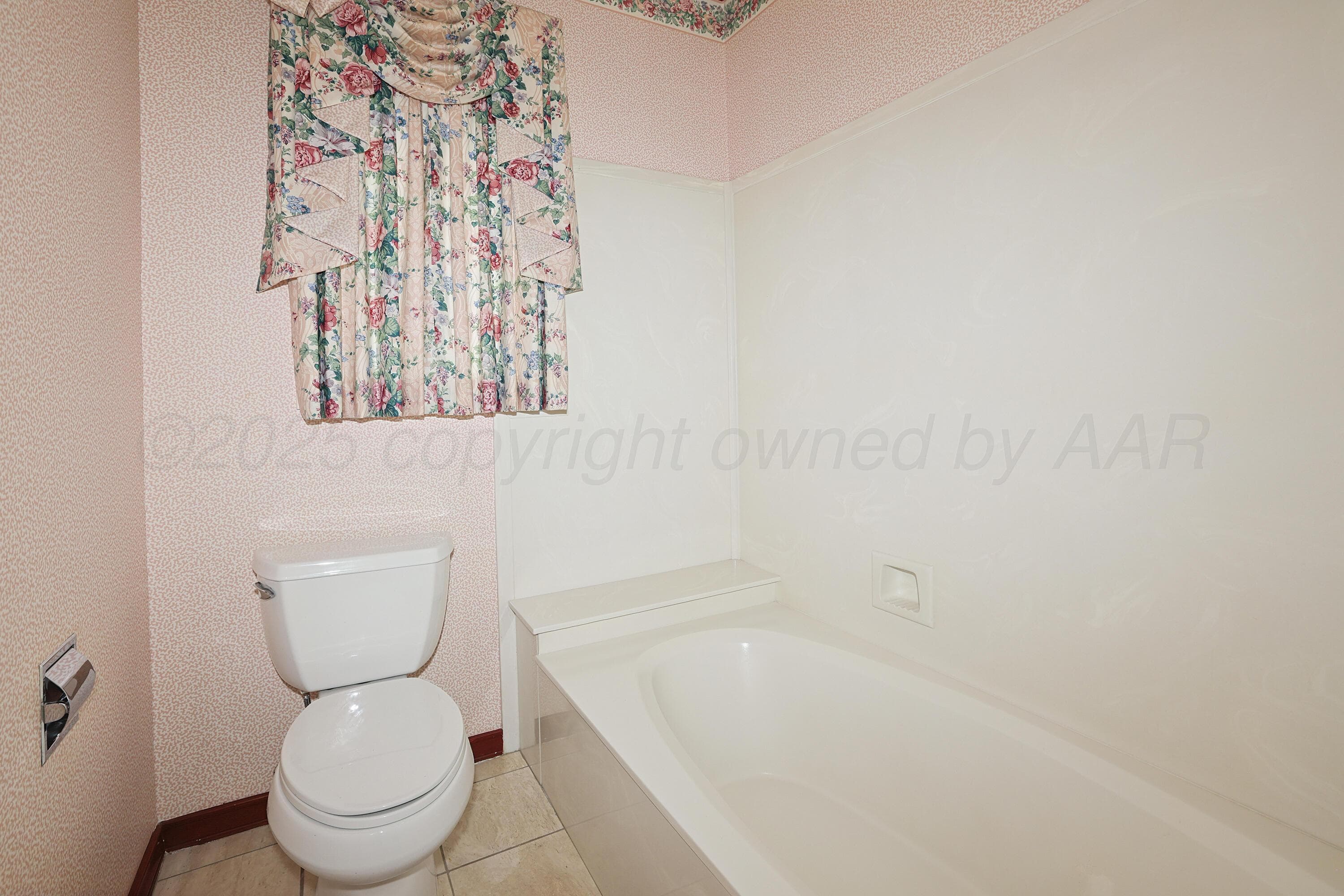 7216 VERSAILLES Drive, Amarillo, TX 79121-1812, photo 41