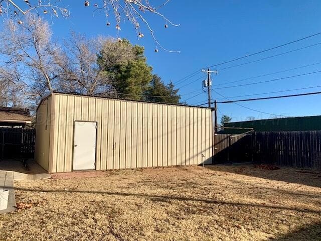 1615 S Eton Street, Perryton, TX 79070, photo 40