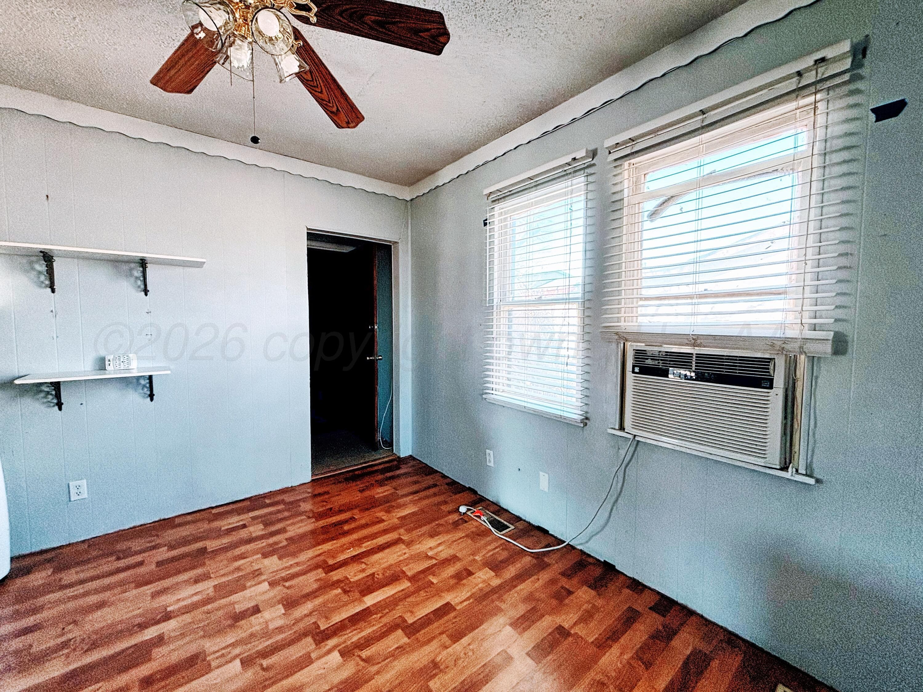 1622 S Colgate Street, Perryton, TX 79070, photo 7