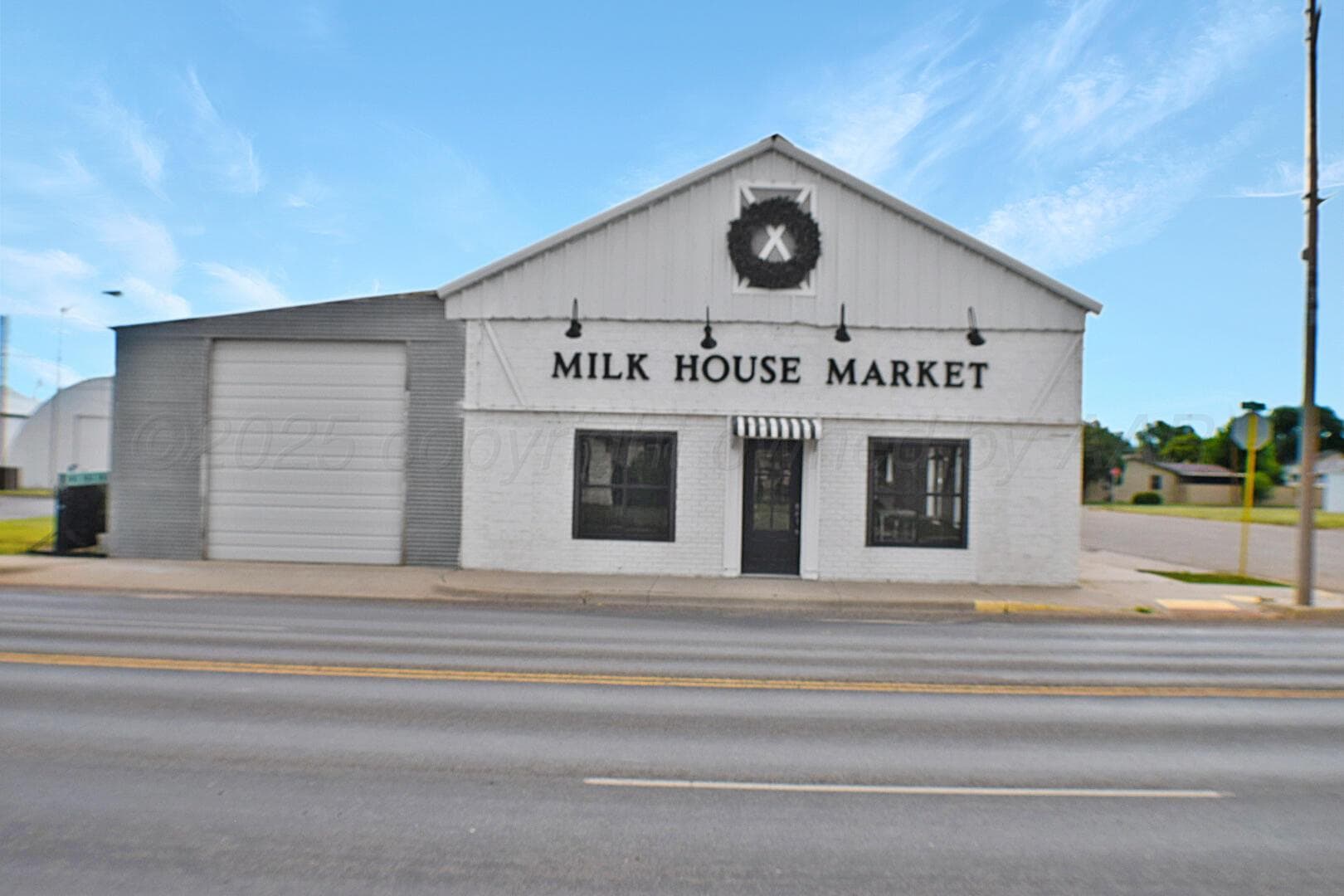 1002 N Main Street, Friona, TX 79035
