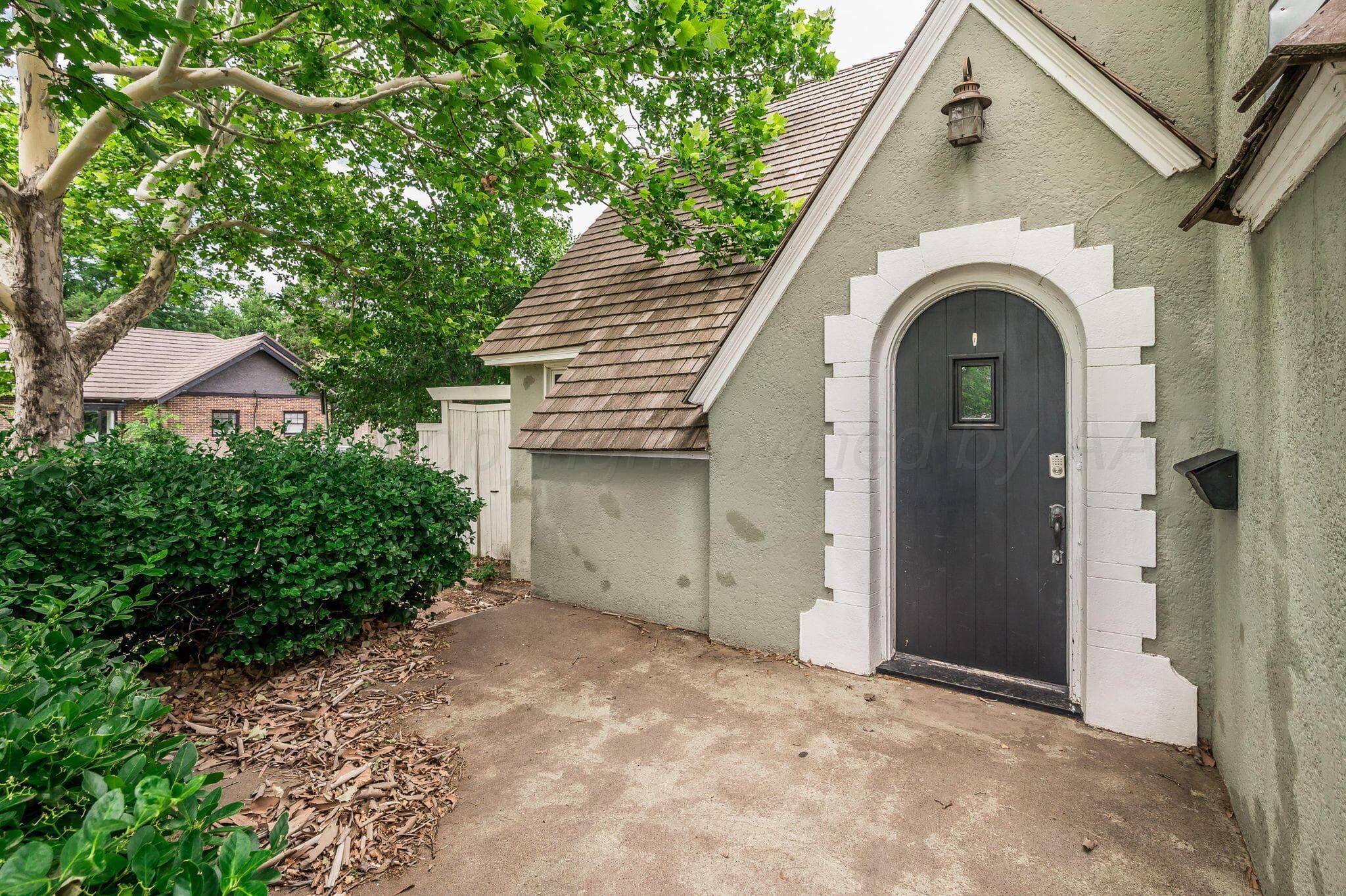 2422 S WASHINGTON Street, Amarillo, TX 79109, photo 2