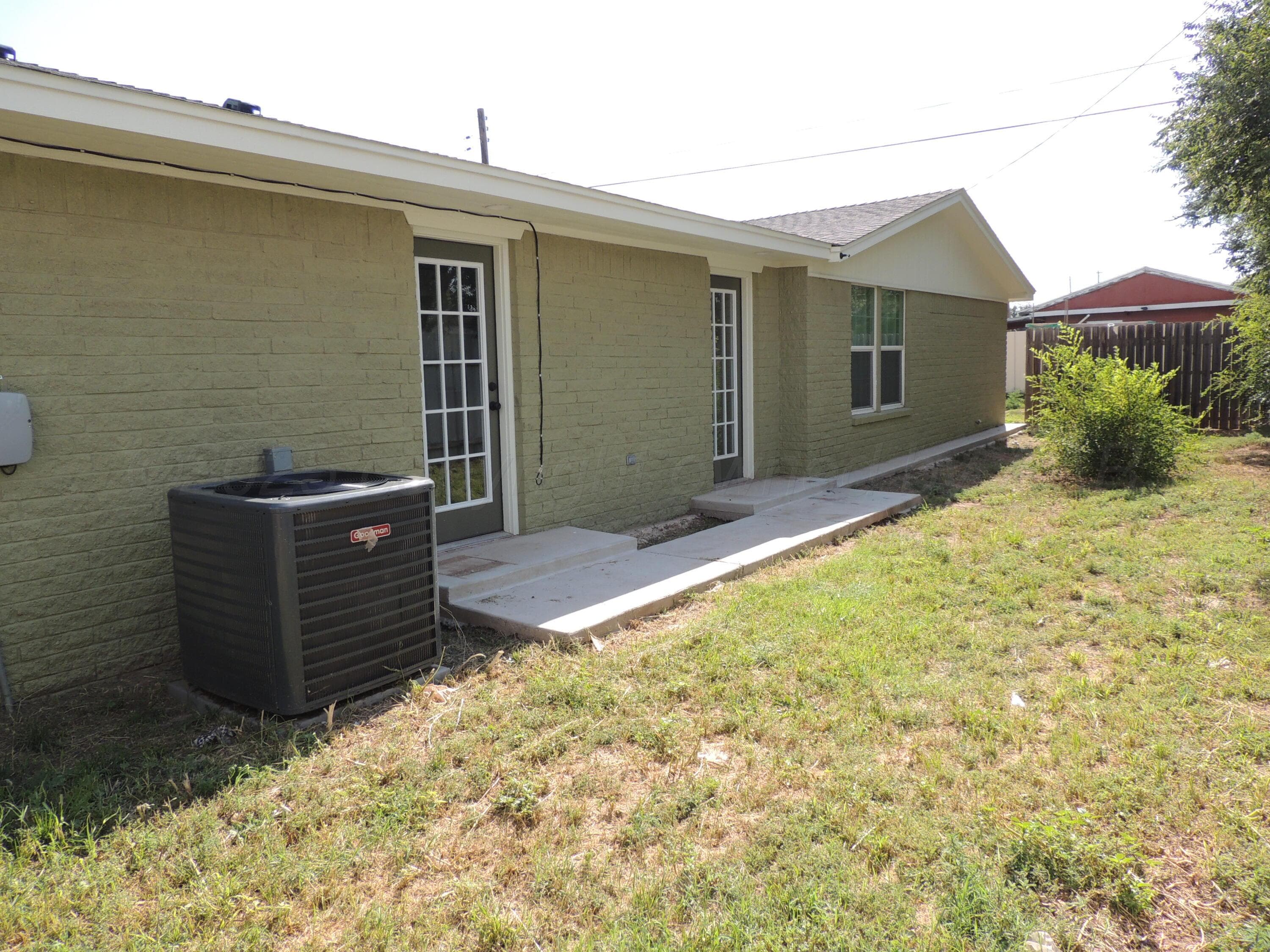 501 N Irving Street, Hereford, TX 79045, photo 29