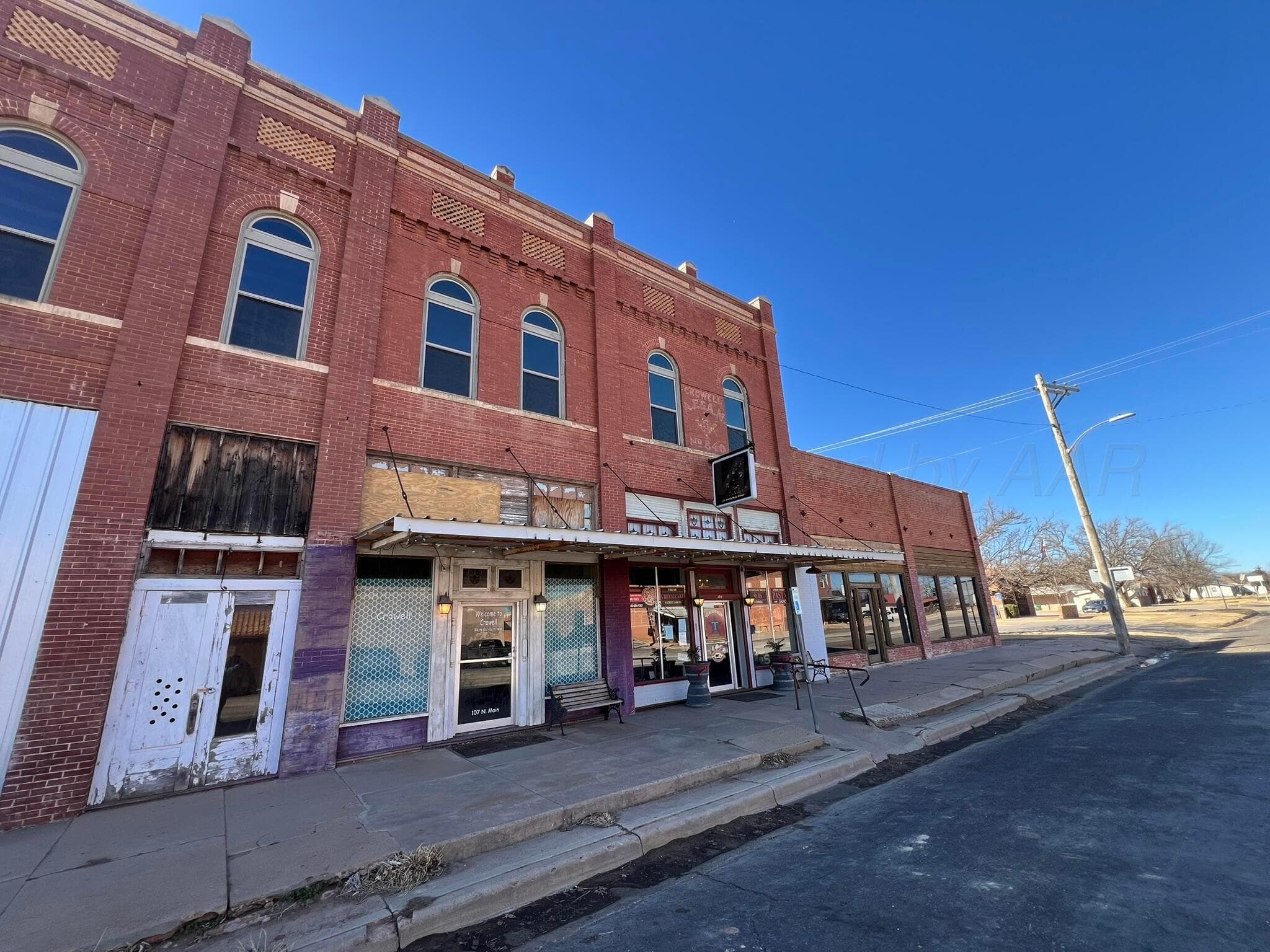 109 N Main Street, Crowell, TX 79227, photo 3