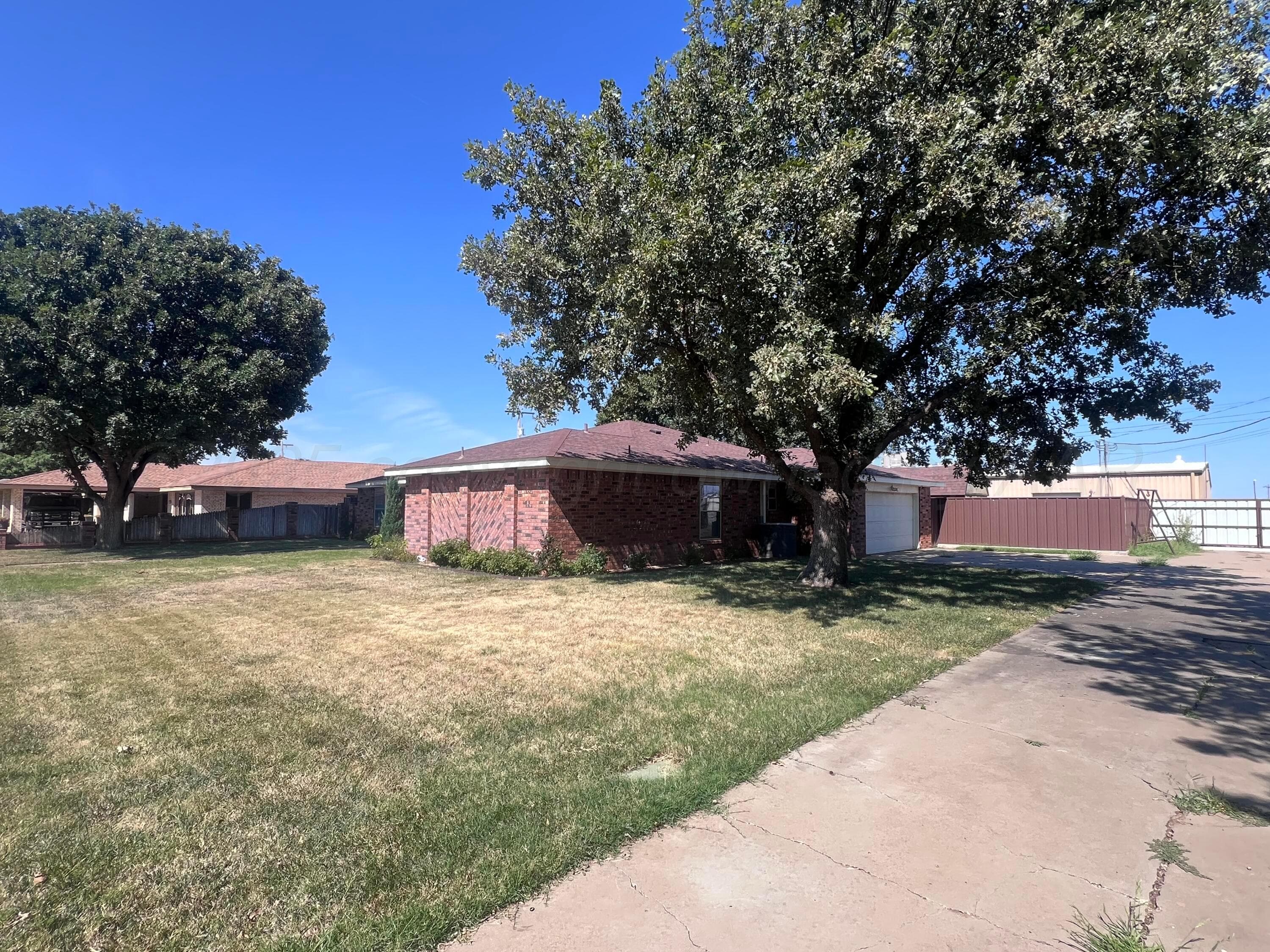 807 Arrah Avenue, Friona, TX 79035, photo 3
