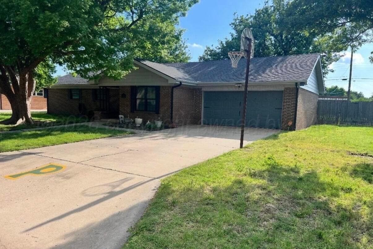 2529 N ASPEN Drive, Pampa, TX 79065-3020, photo 2
