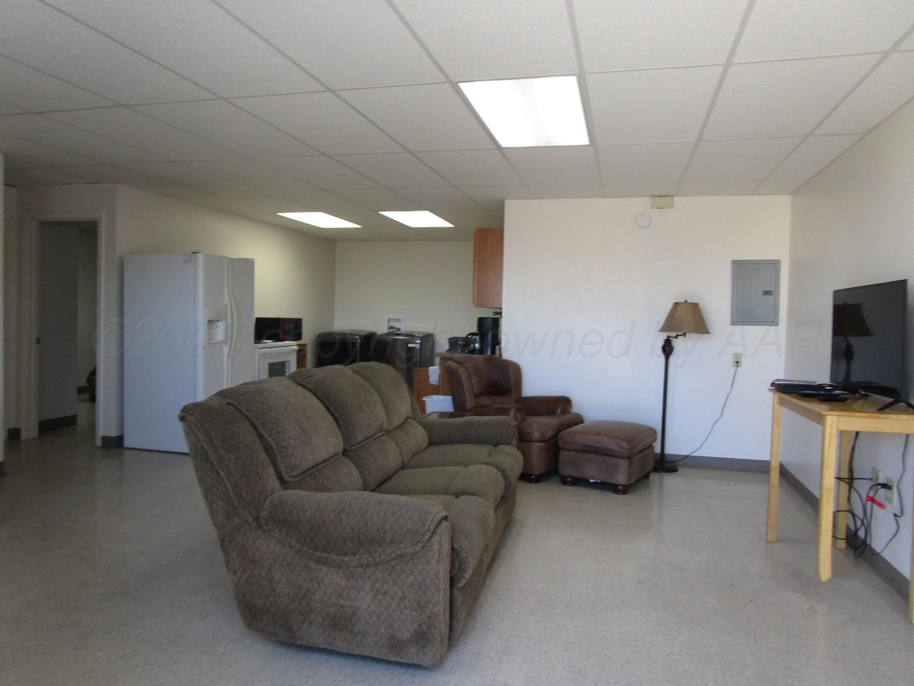 704 Deahl Street, Borger, TX 79007, photo 3
