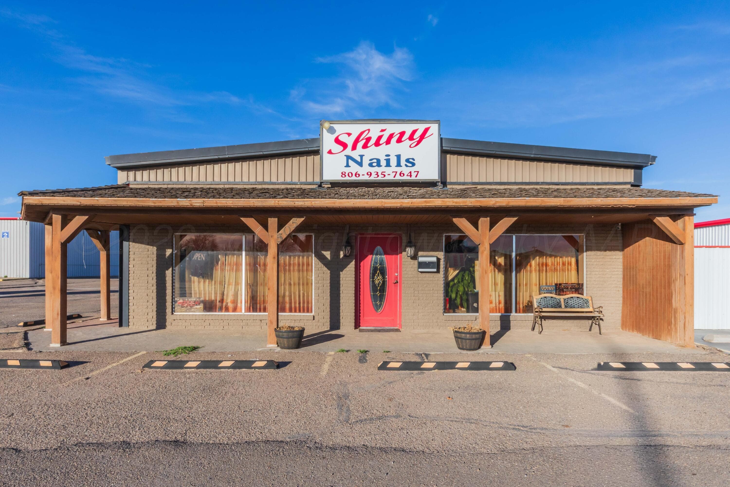 505 N DUMAS Avenue, Dumas, TX 79029-2417