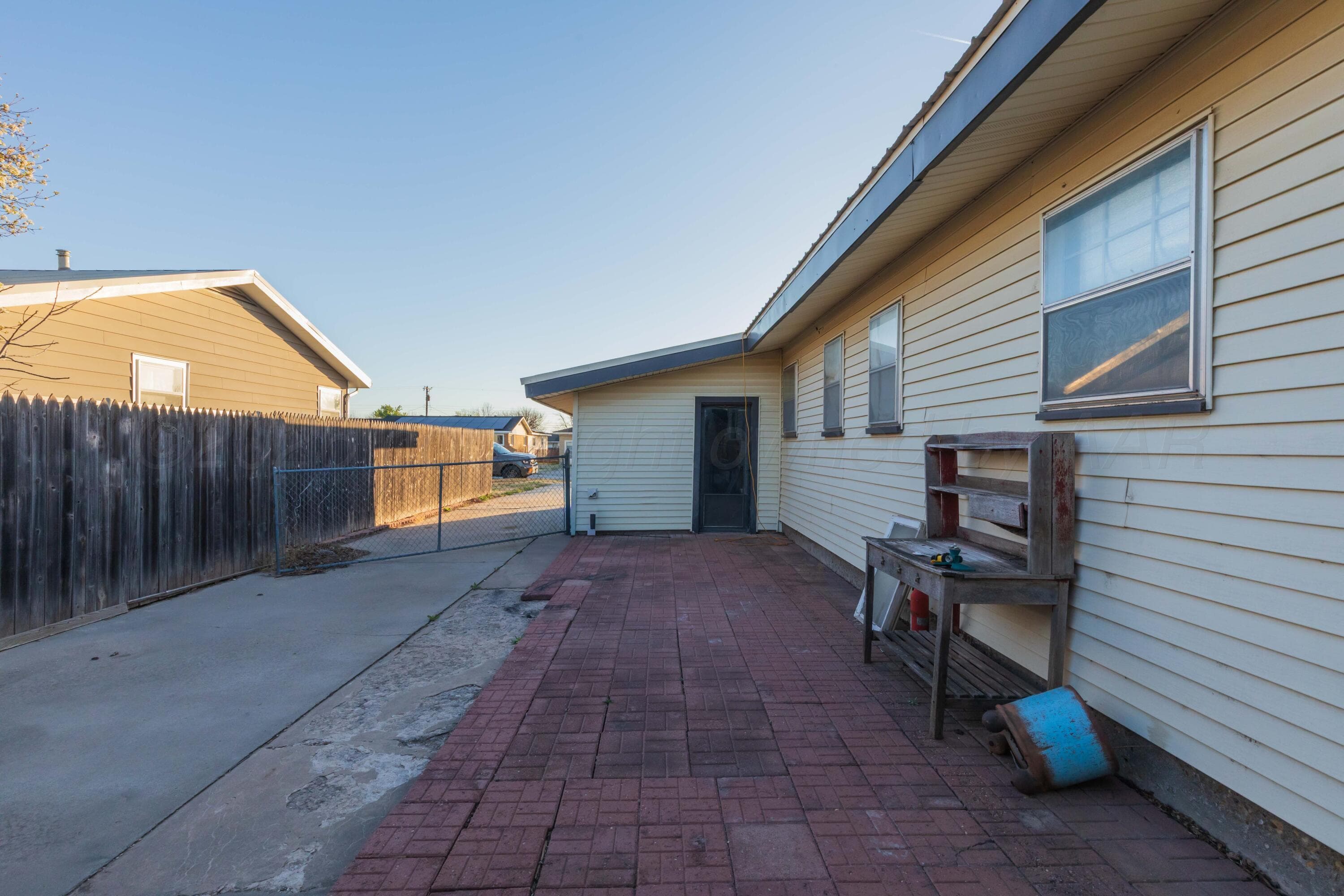 407 N POWELL Street, Pampa, TX 79065-5037, photo 23