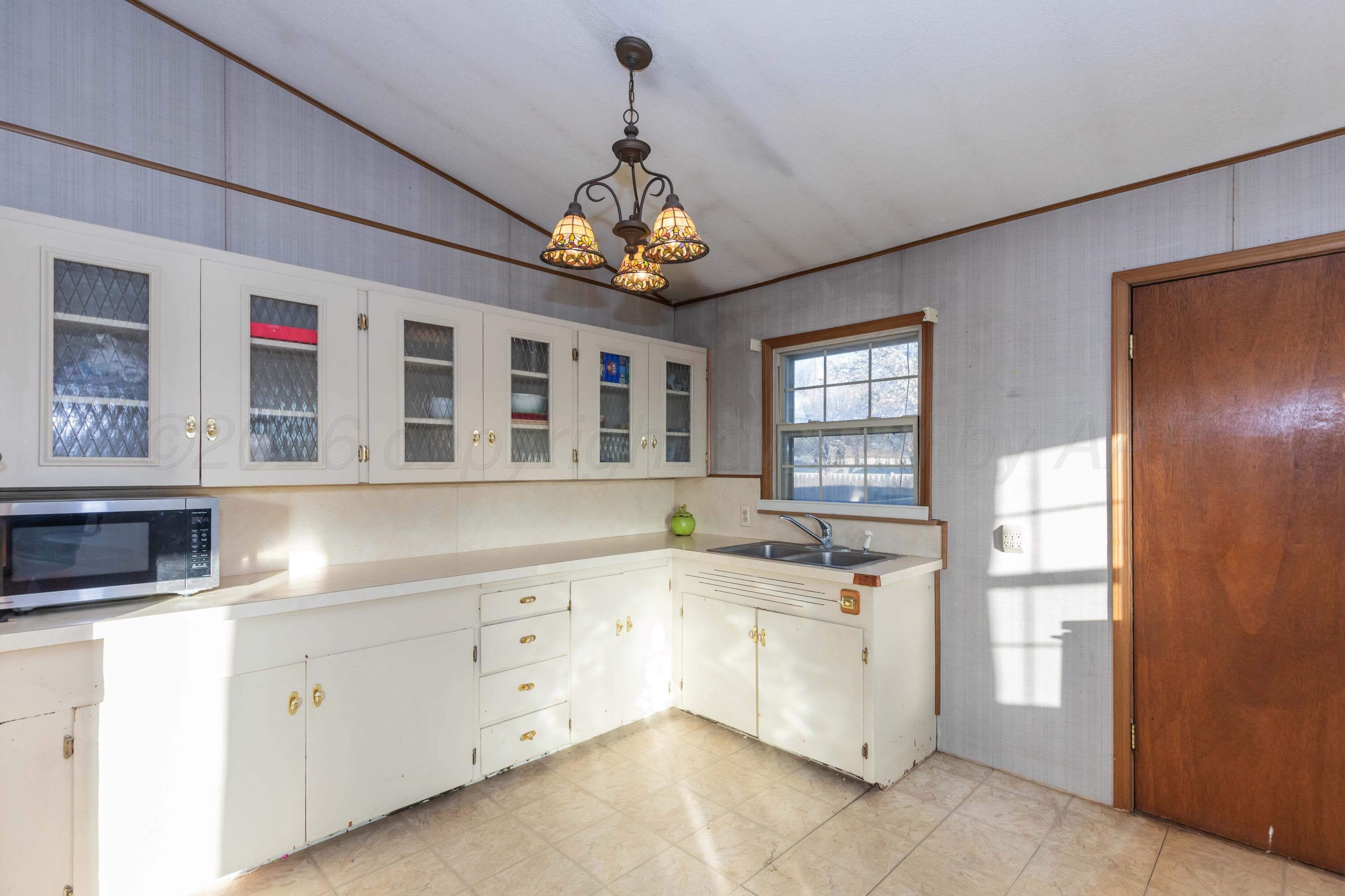 407 N POWELL Street, Pampa, TX 79065-5037, photo 9